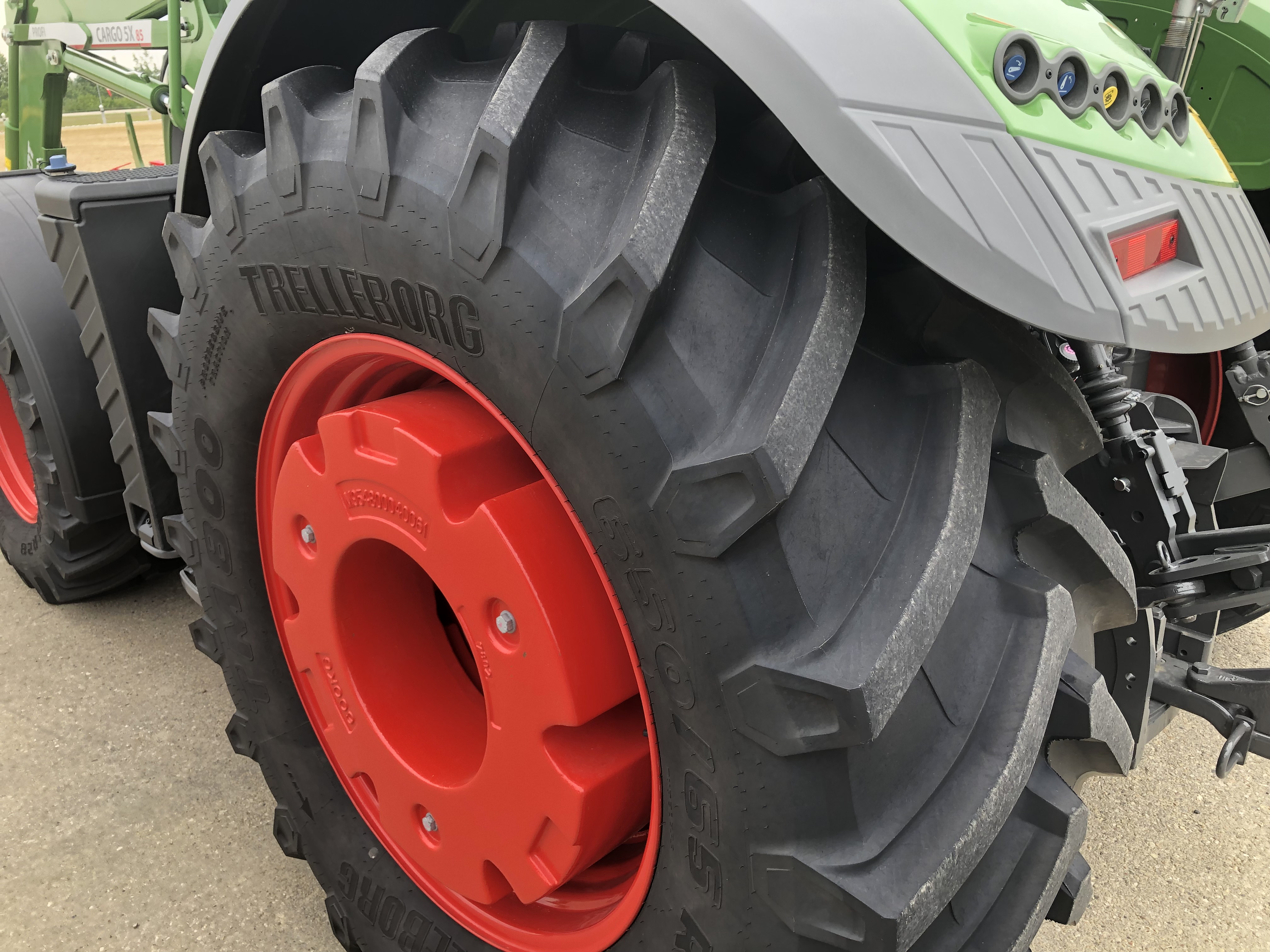 2023 Fendt 718 Gen6 Tractor