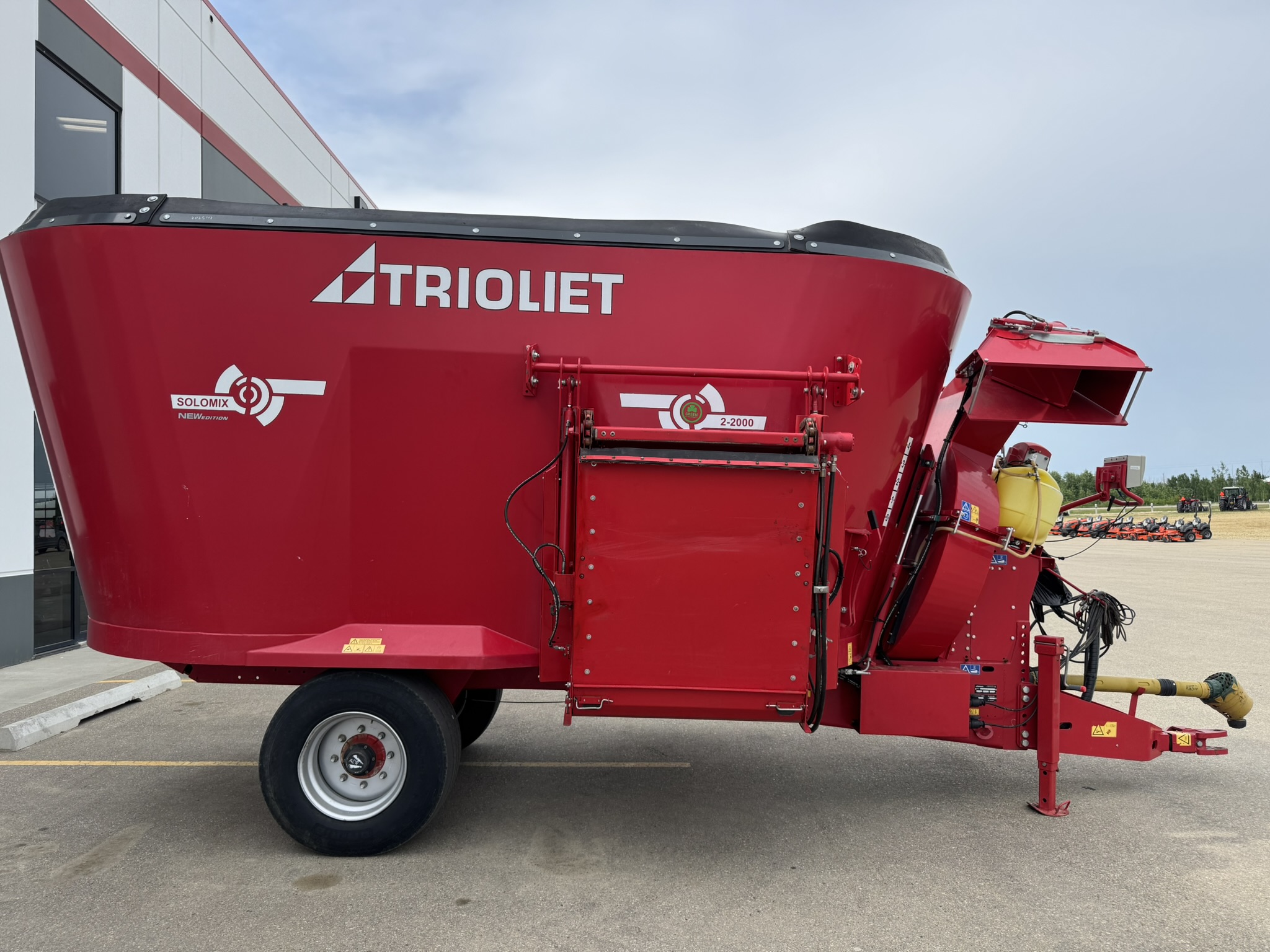 2021 Trioliet SOLOMIX P2-2000ZK Vertical Feed Mixer