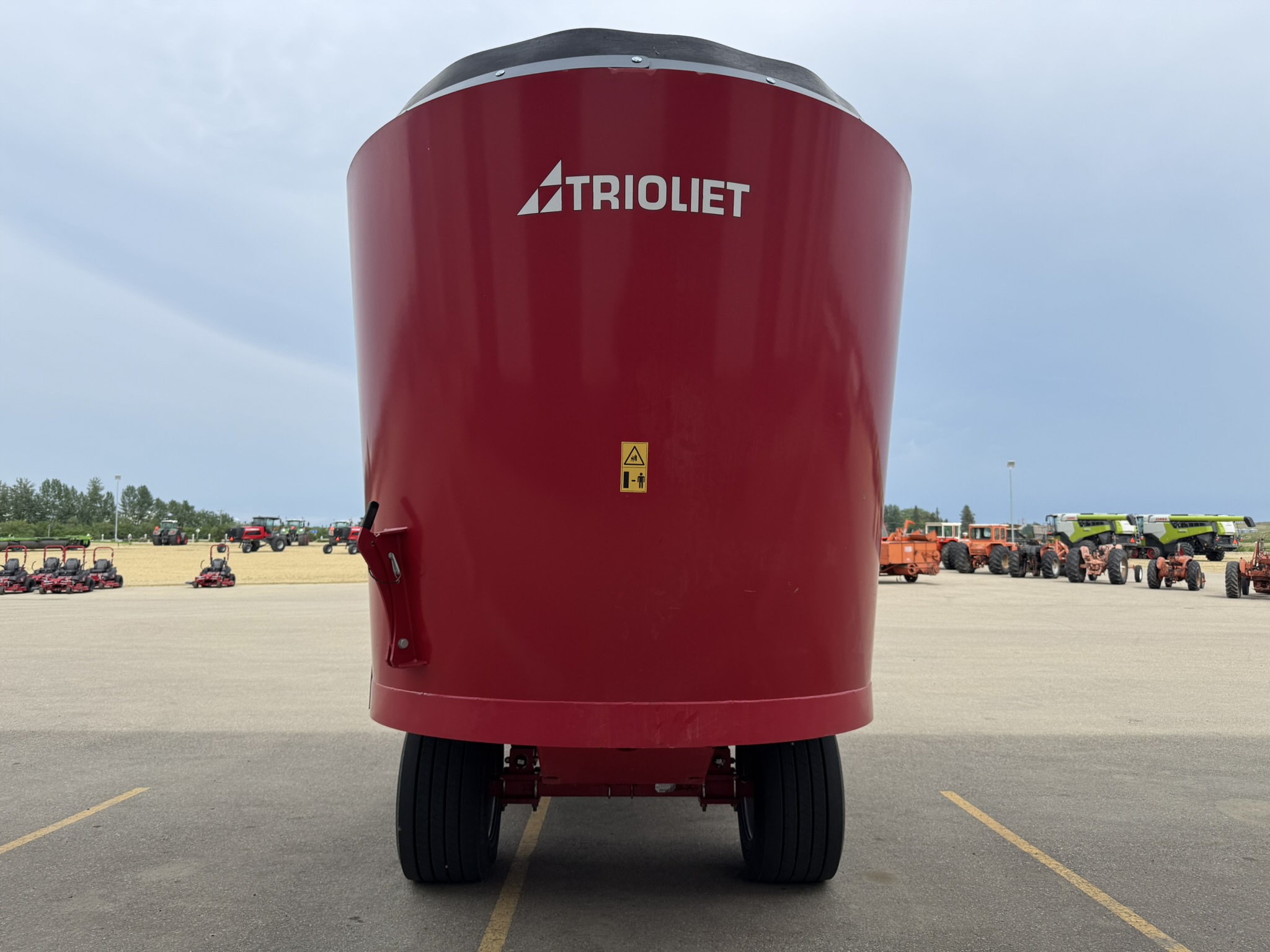 2021 Trioliet SOLOMIX P2-2000ZK Vertical Feed Mixer