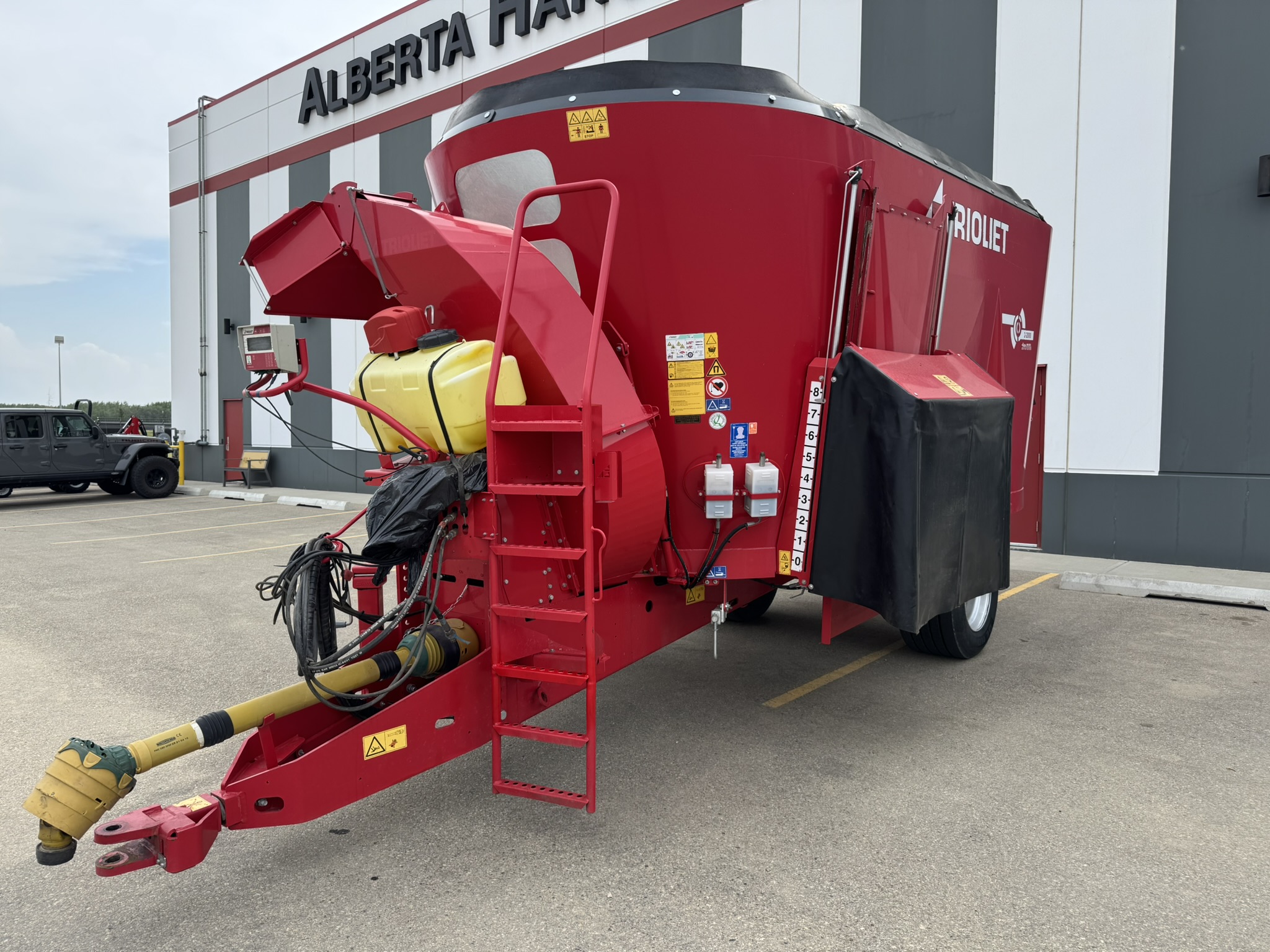 2021 Trioliet SOLOMIX P2-2000ZK Vertical Feed Mixer