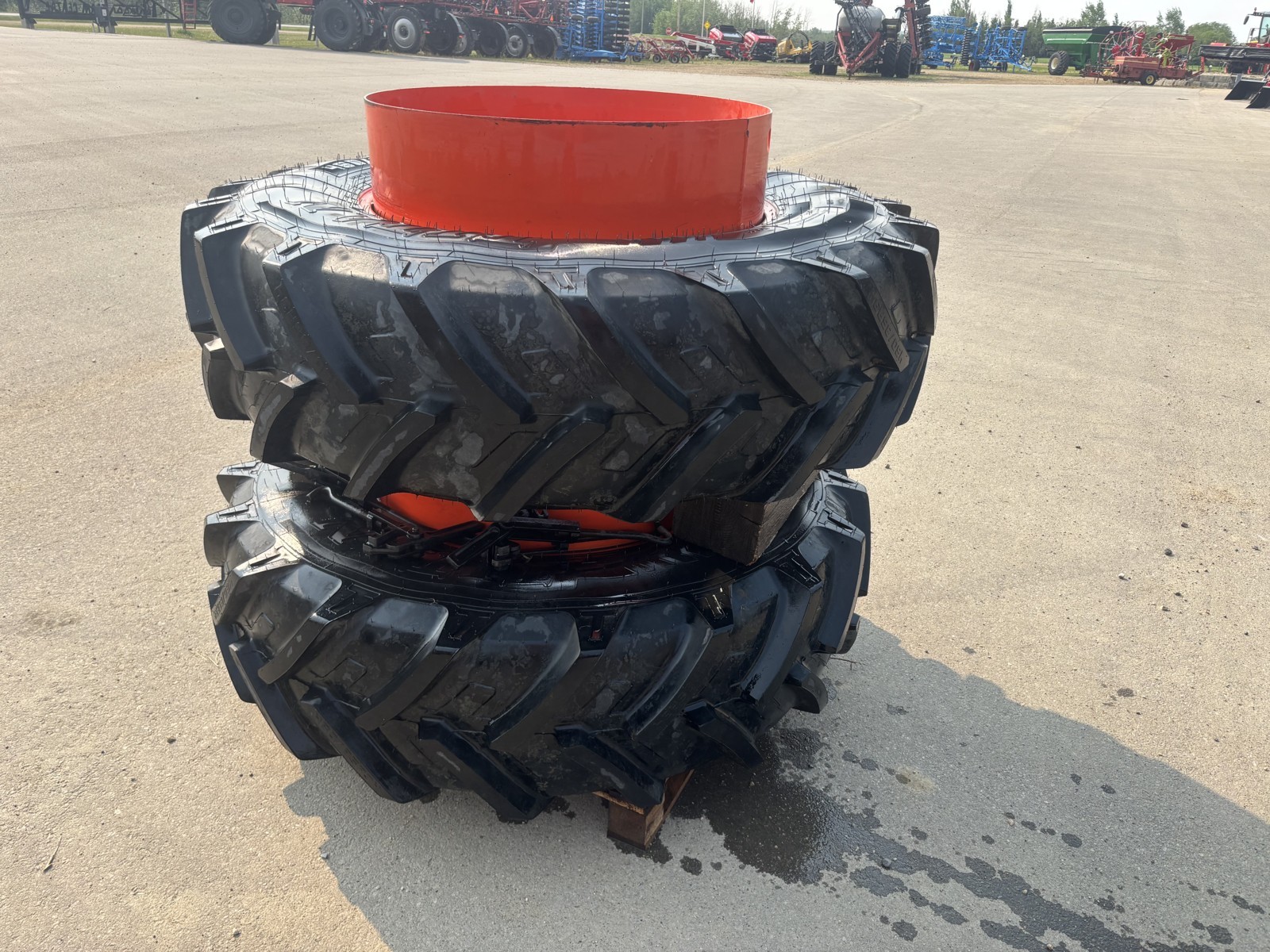 2024 Titan 460/85R34 Duals Tires