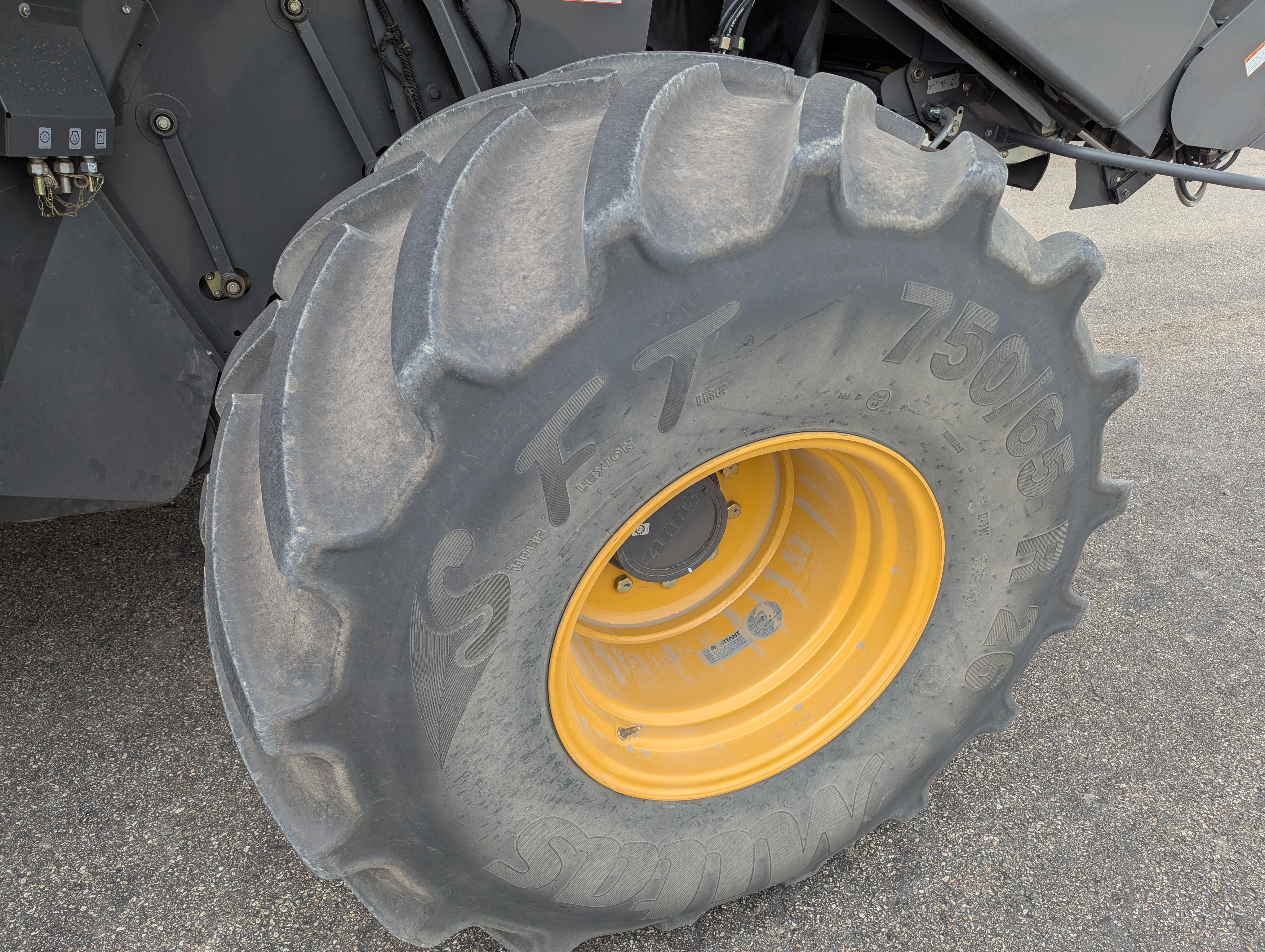 2016 CLAAS 780TT Combine