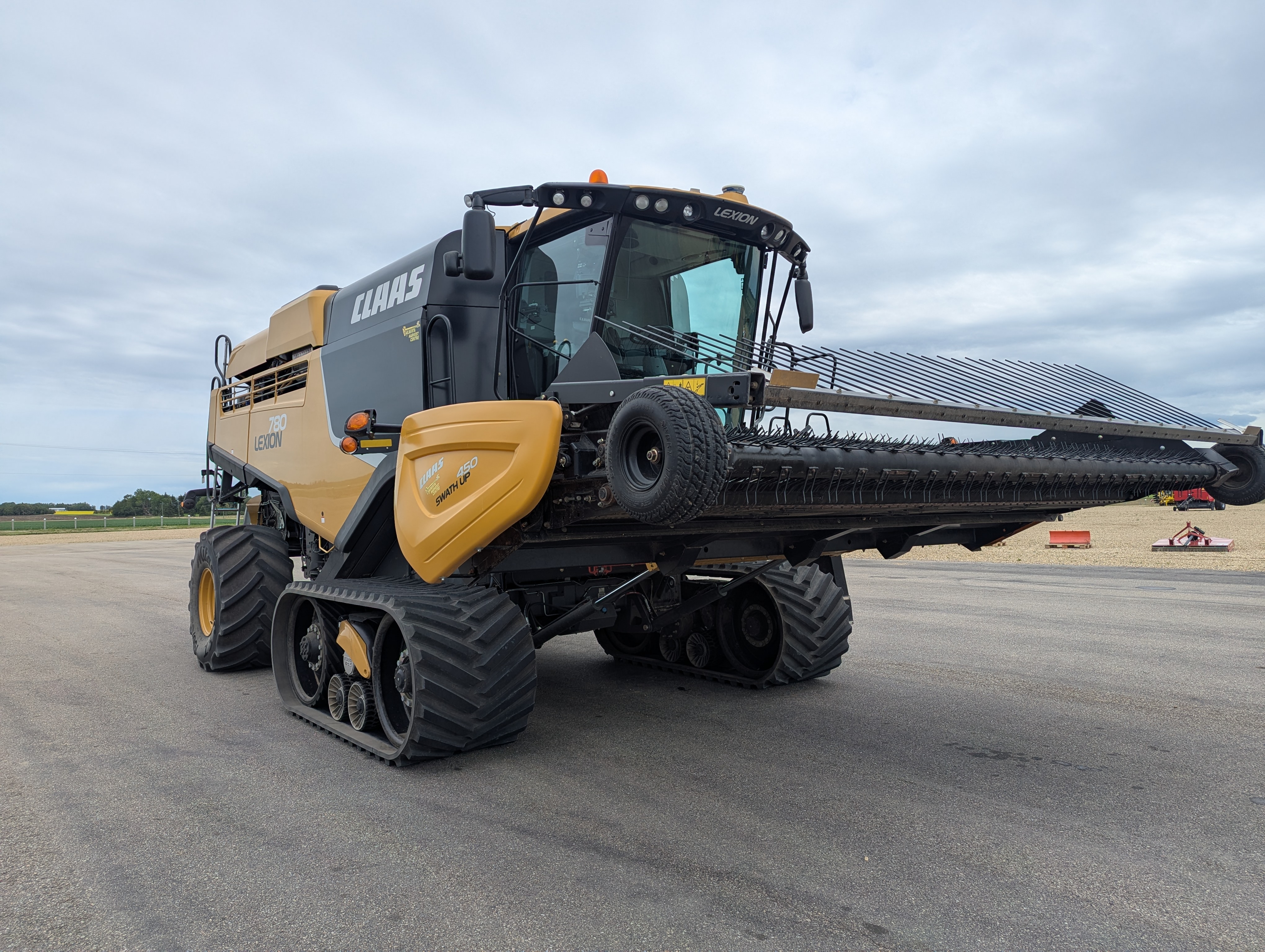 2016 CLAAS 780TT Combine