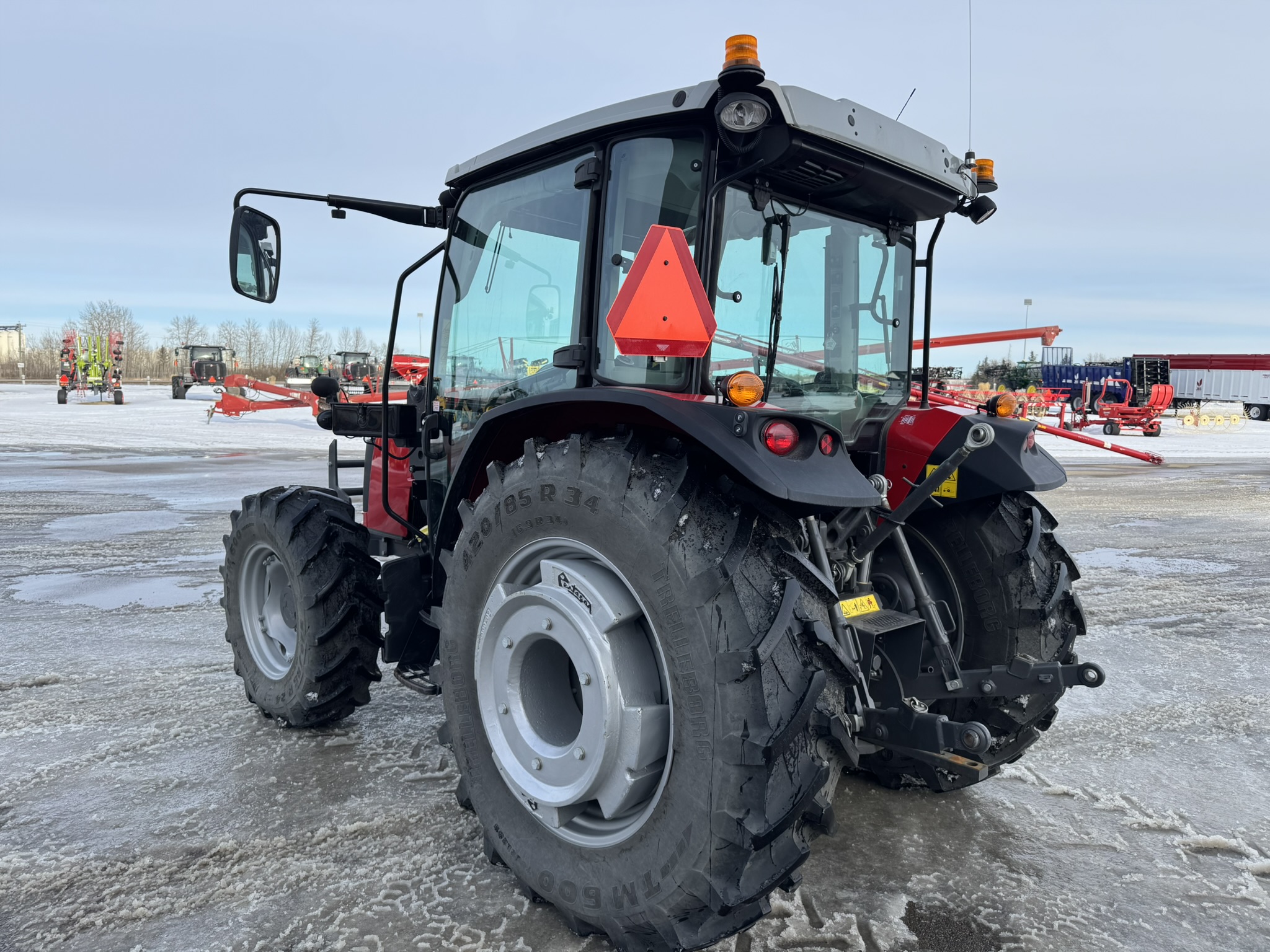 2022 Massey Ferguson 4710 Tractor