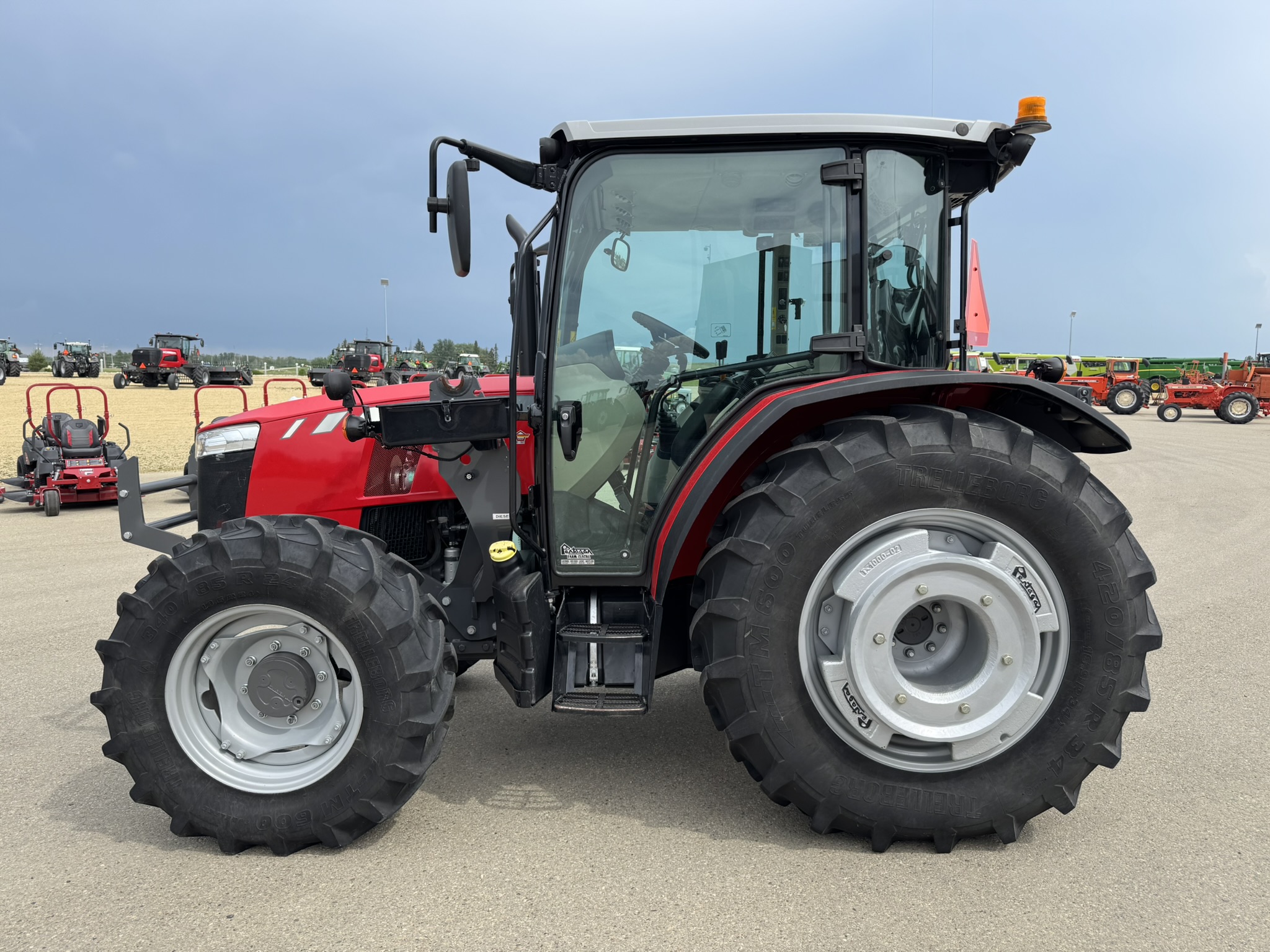 2022 Massey Ferguson 4710 Tractor