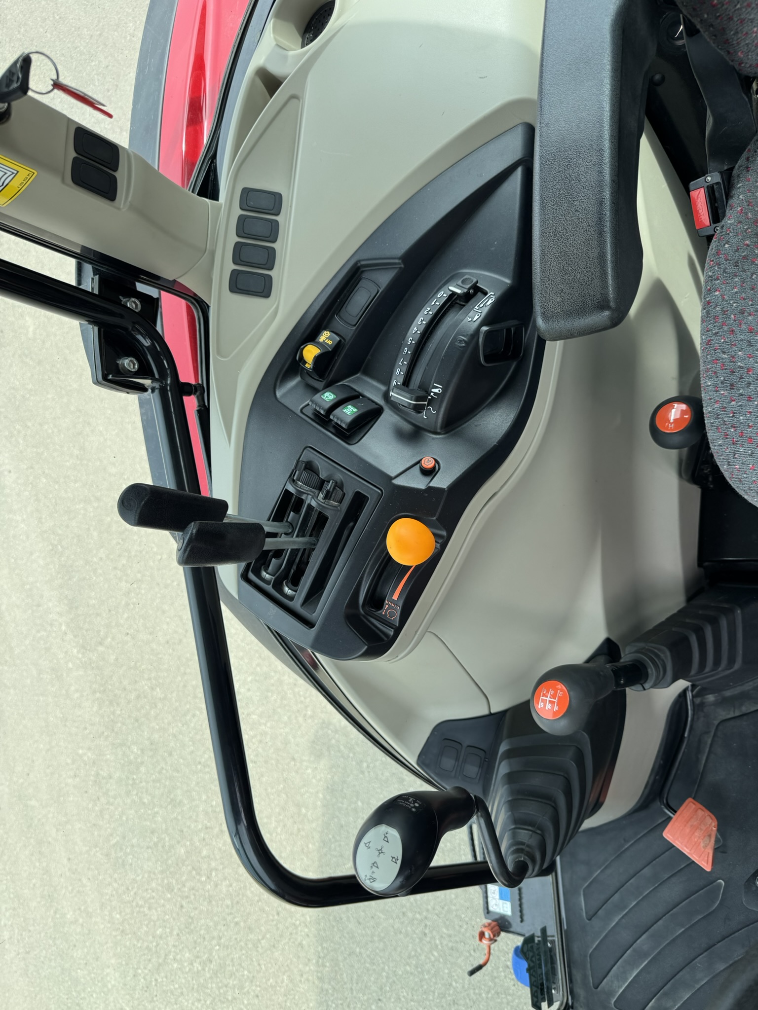 2022 Massey Ferguson 4710 Tractor