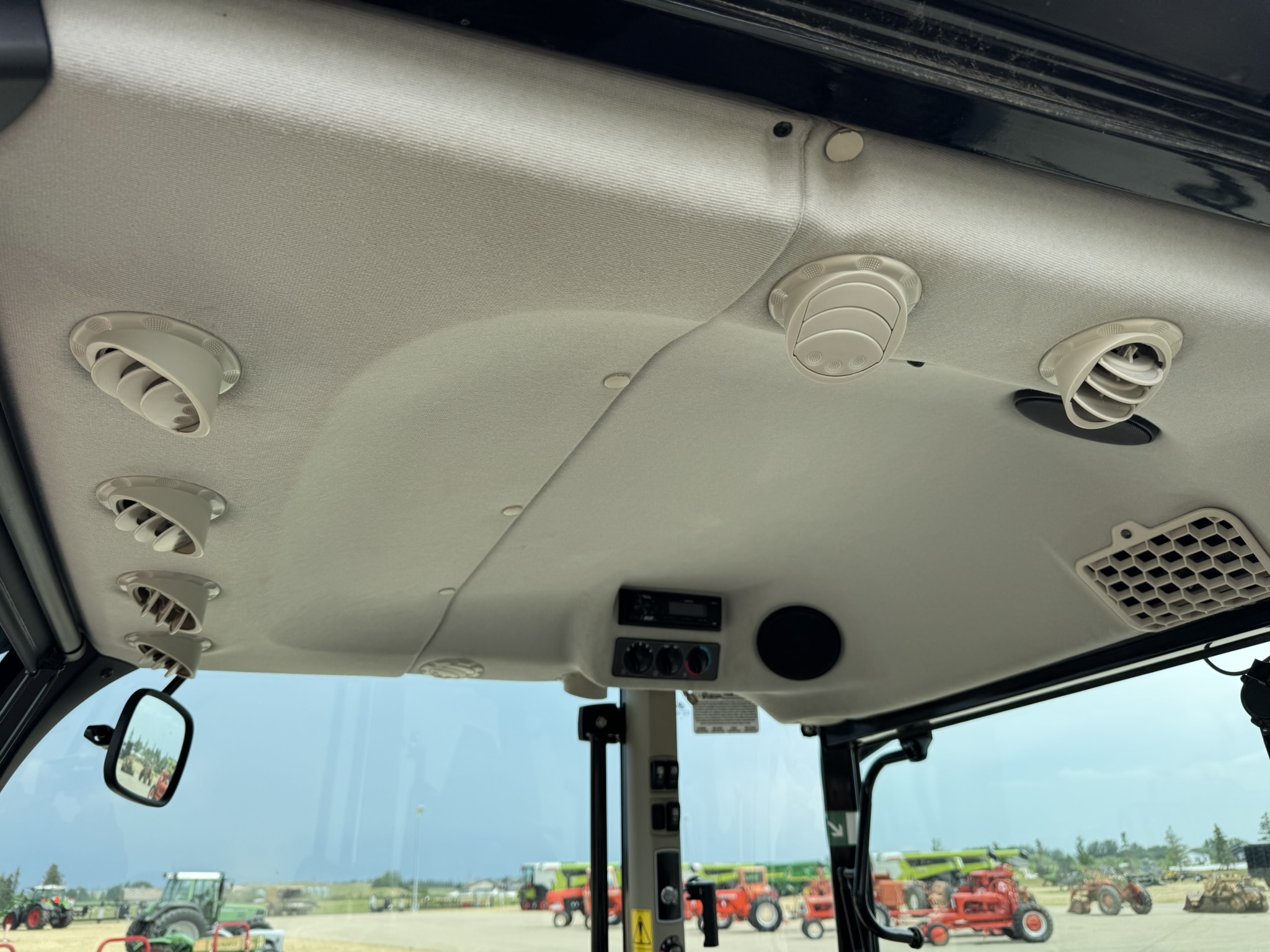 2022 Massey Ferguson 4710 Tractor