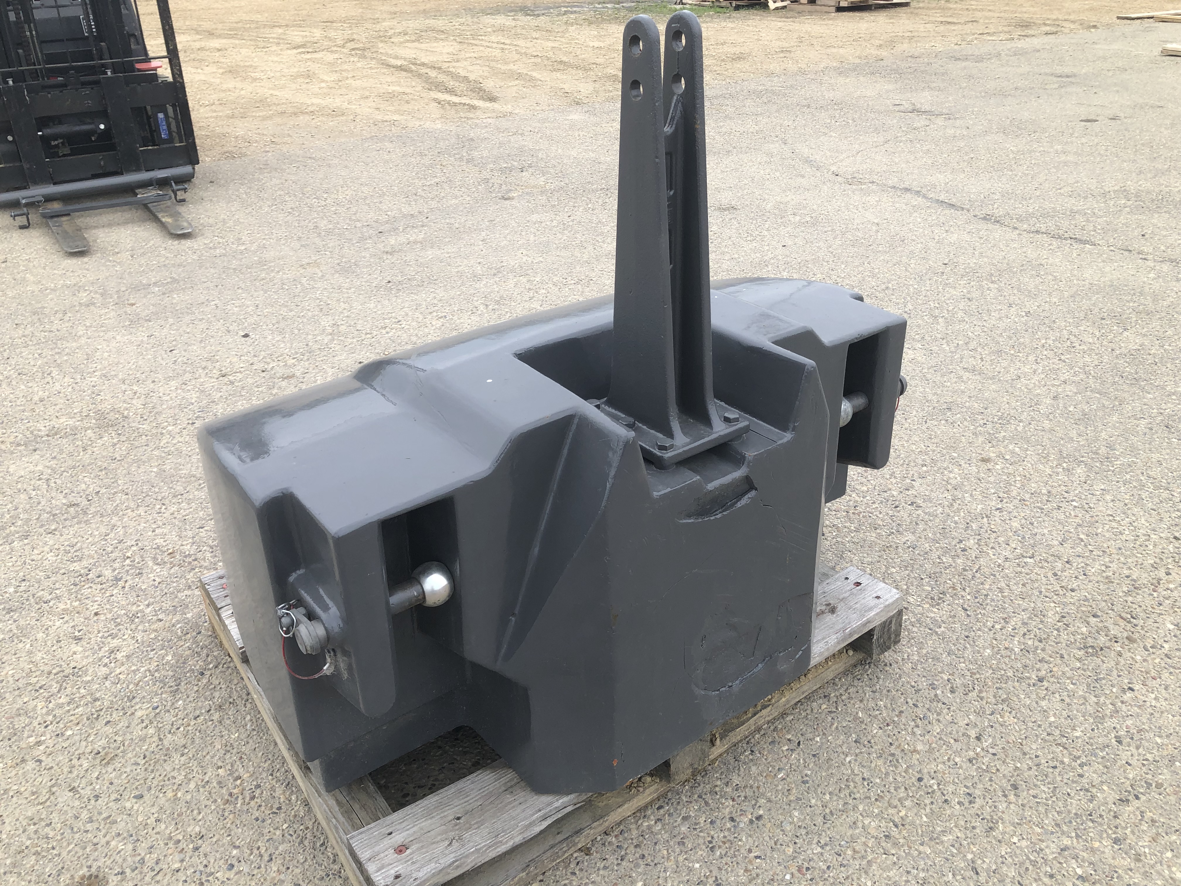 2018 Fendt 3300KG Weights