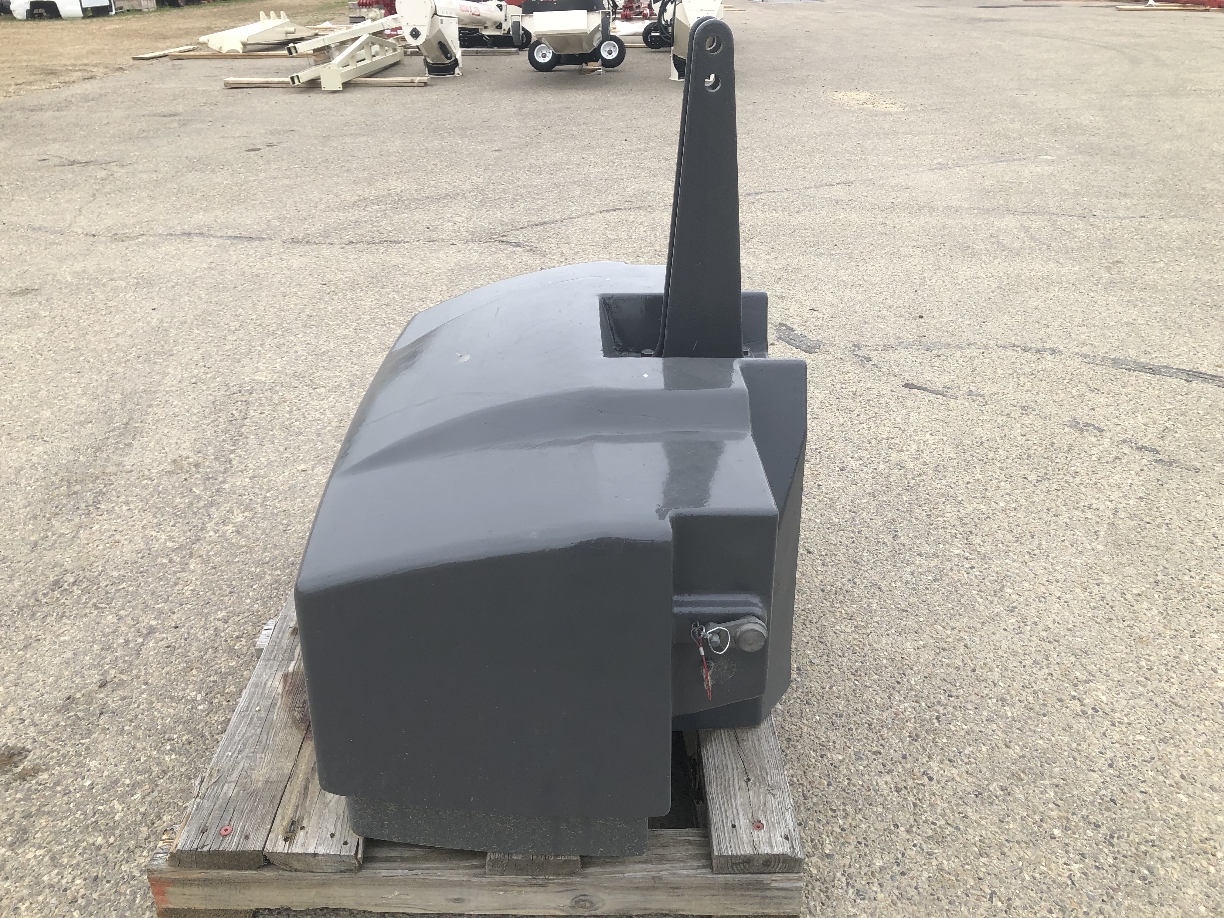 2018 Fendt 3300KG Weights