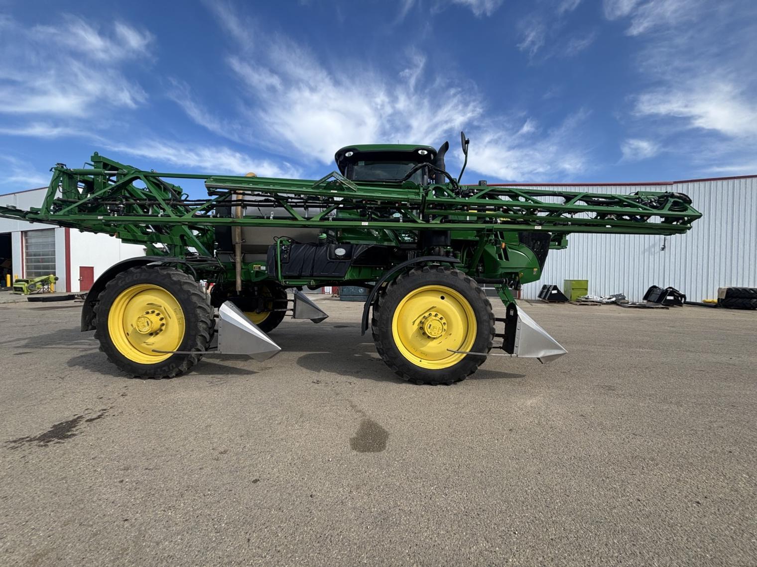 2016 John Deere R4038 Sprayer/High Clearance