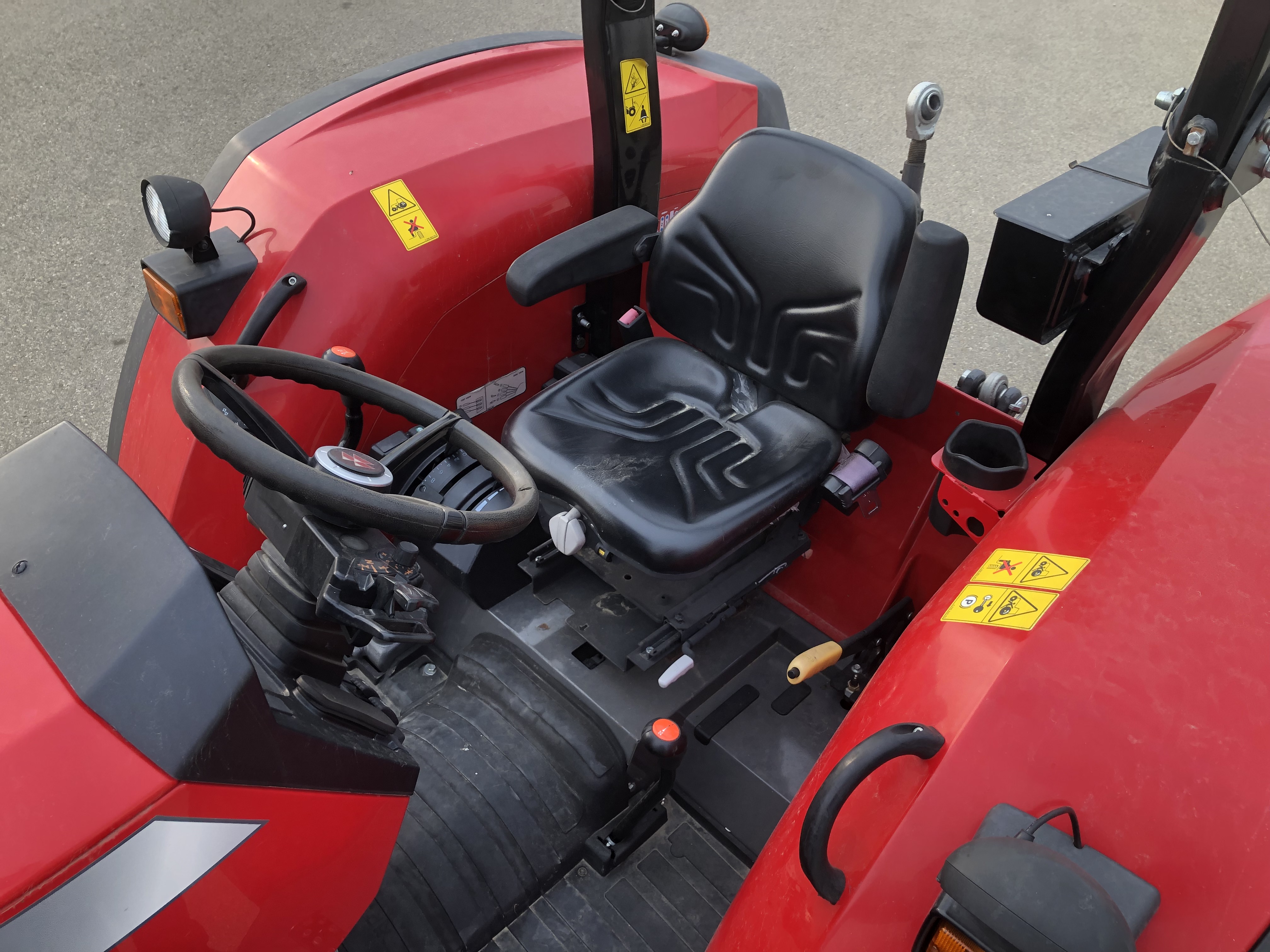 2015 Massey Ferguson 4709 Tractor