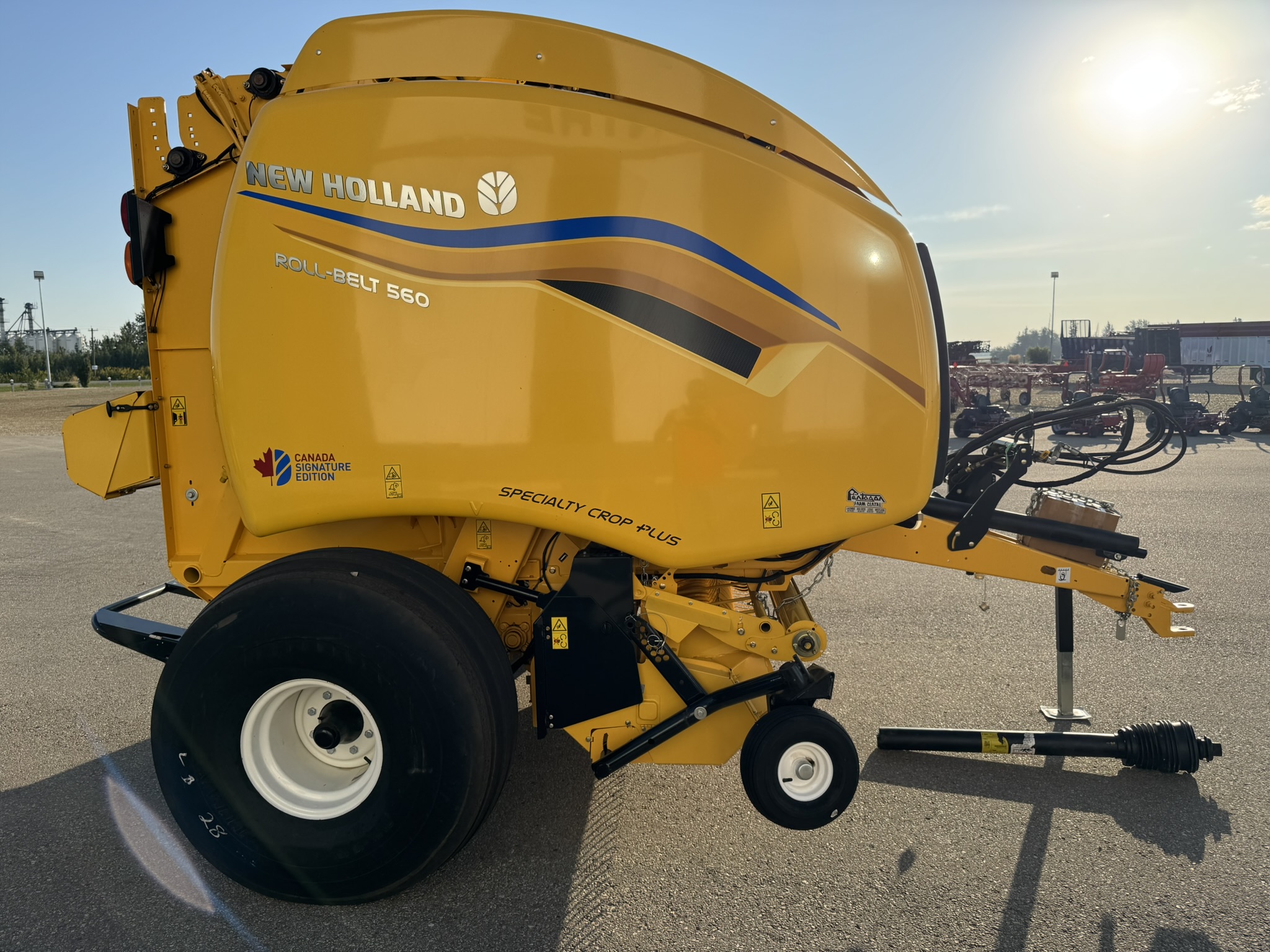 2022 New Holland Rollbelt 560 Baler/Round