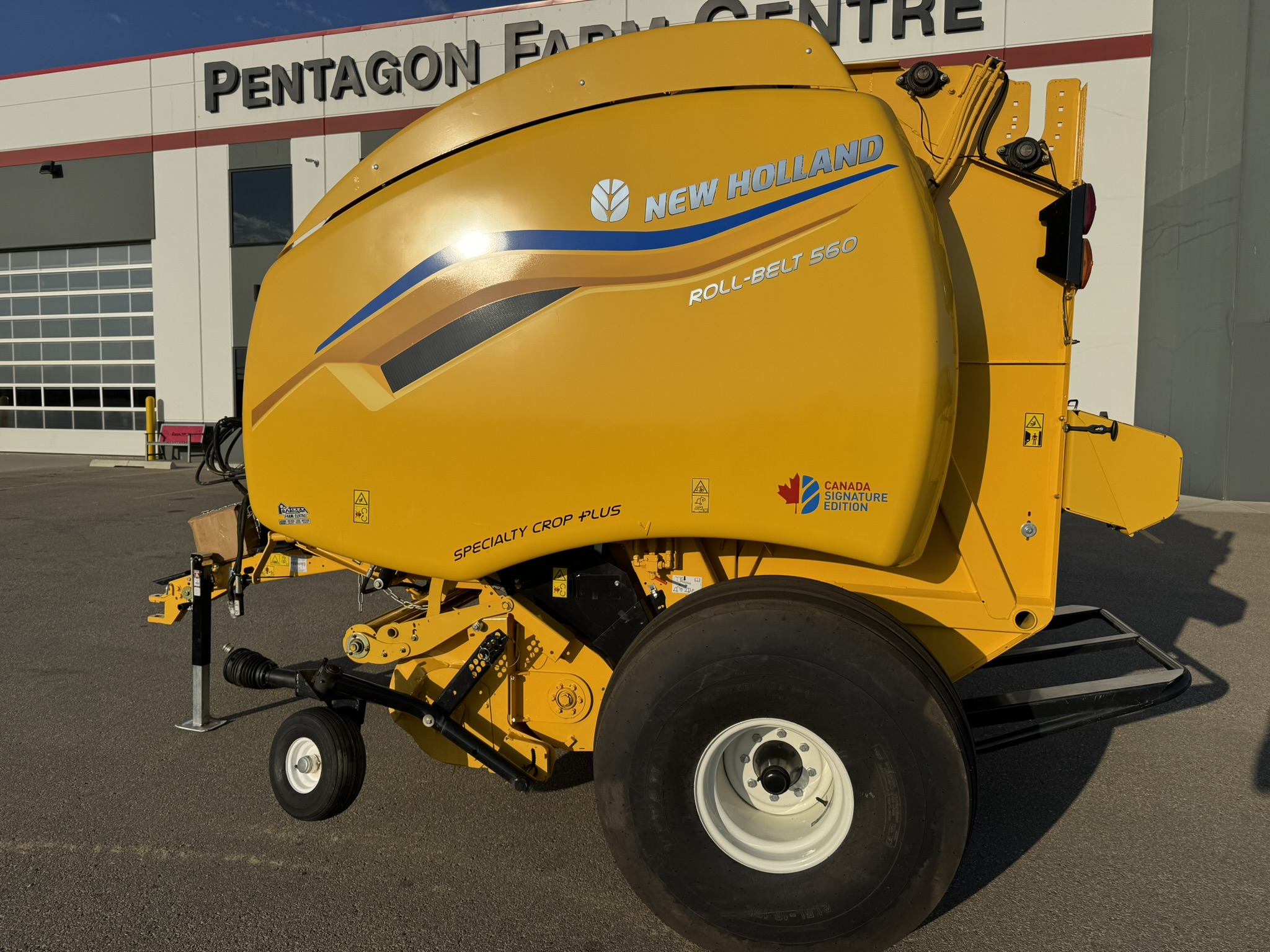 2022 New Holland Rollbelt 560 Baler/Round