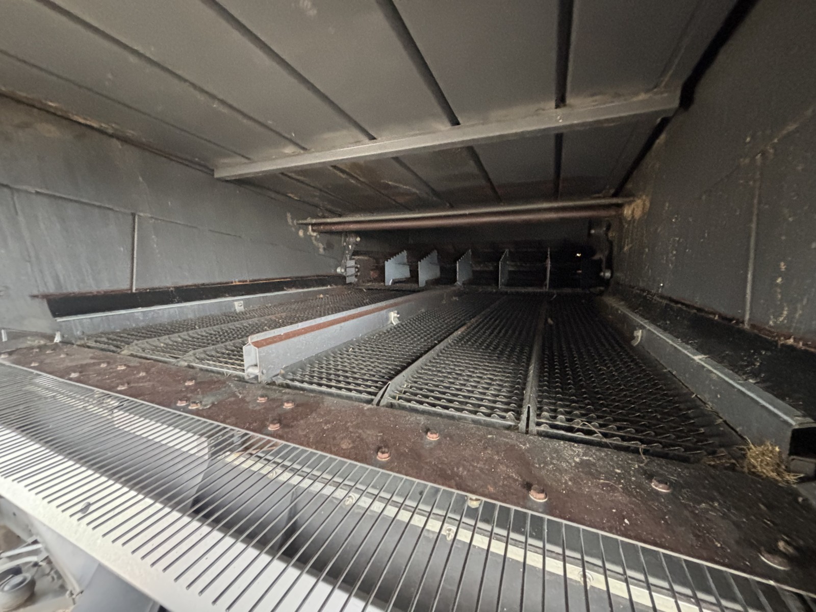 2005 Caterpillar 590R Combine