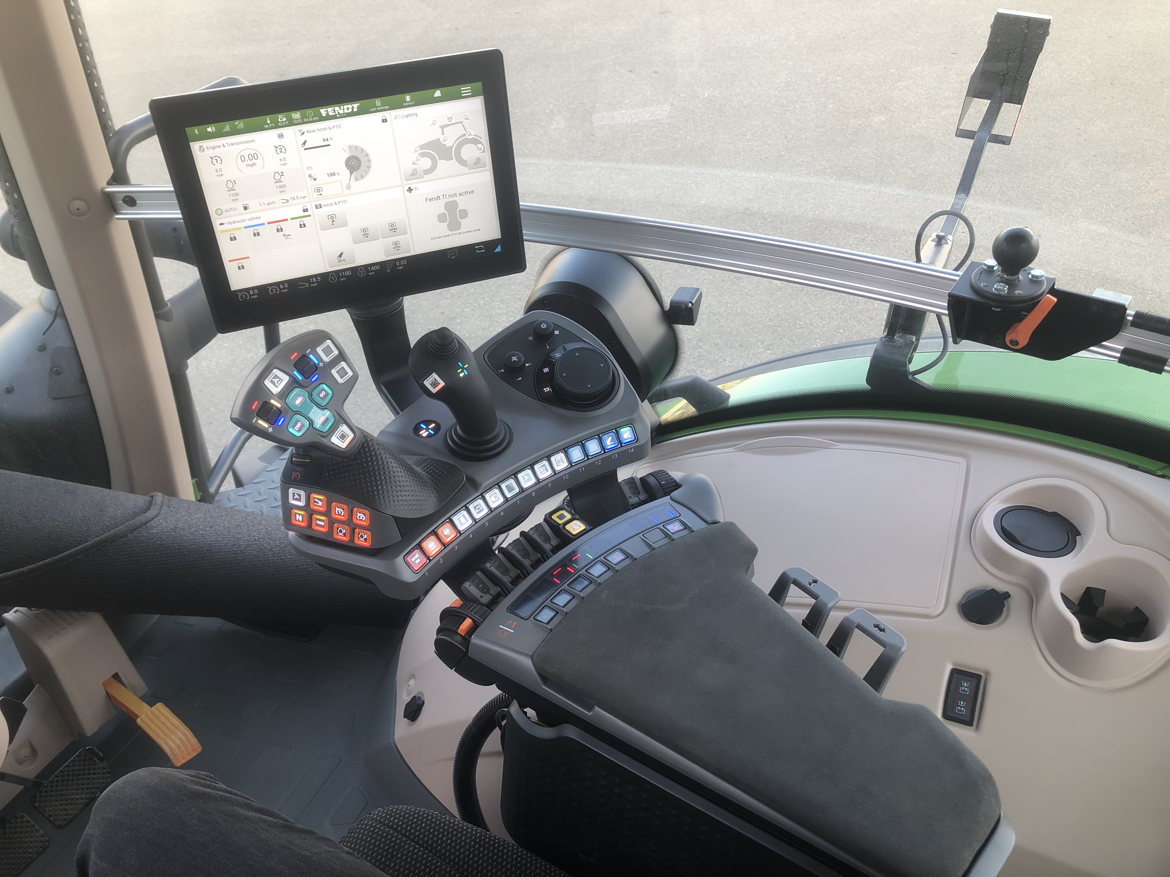 2023 Fendt 942 Gen7 Tractor