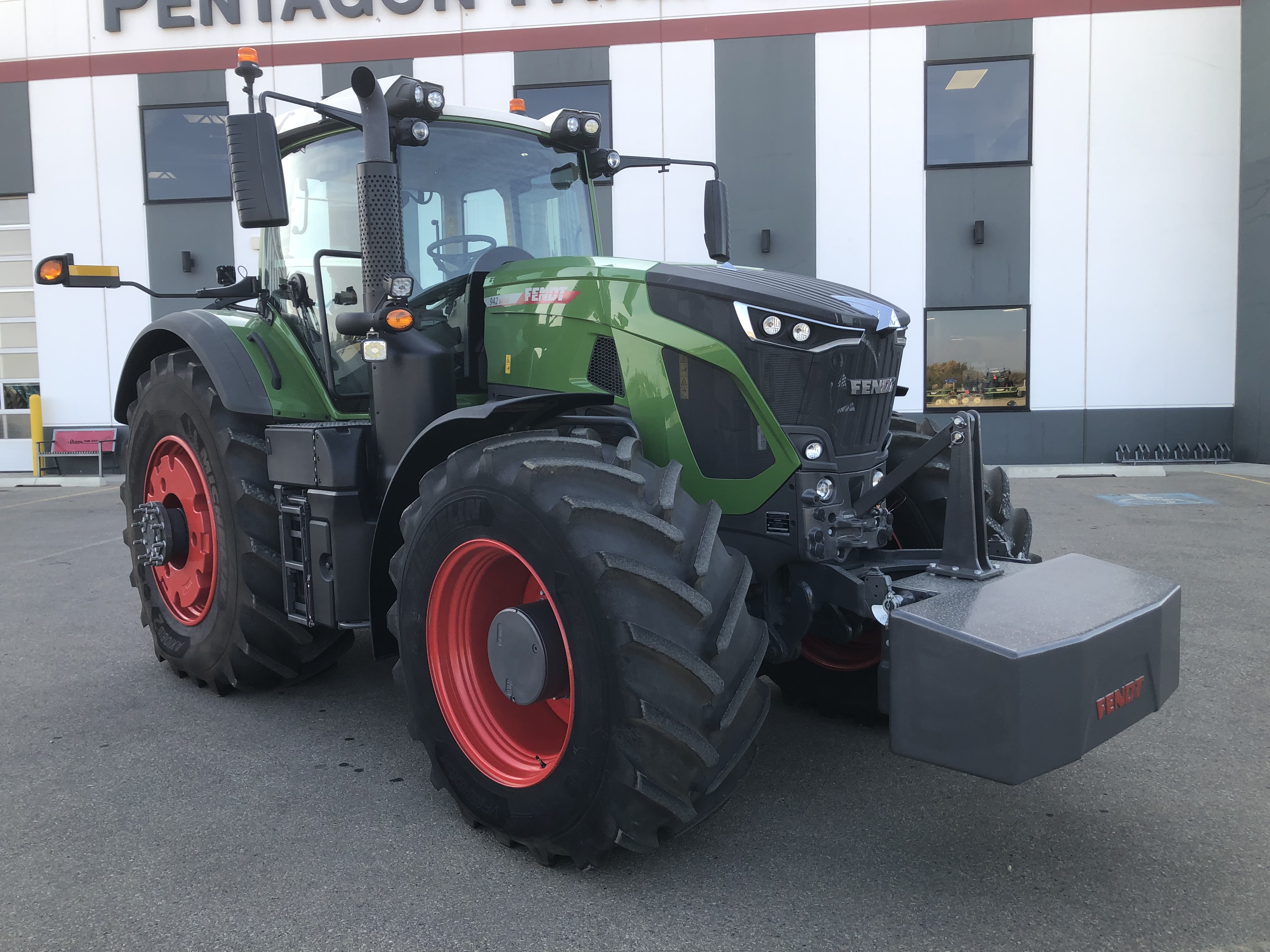 2023 Fendt 942 Gen7 Tractor