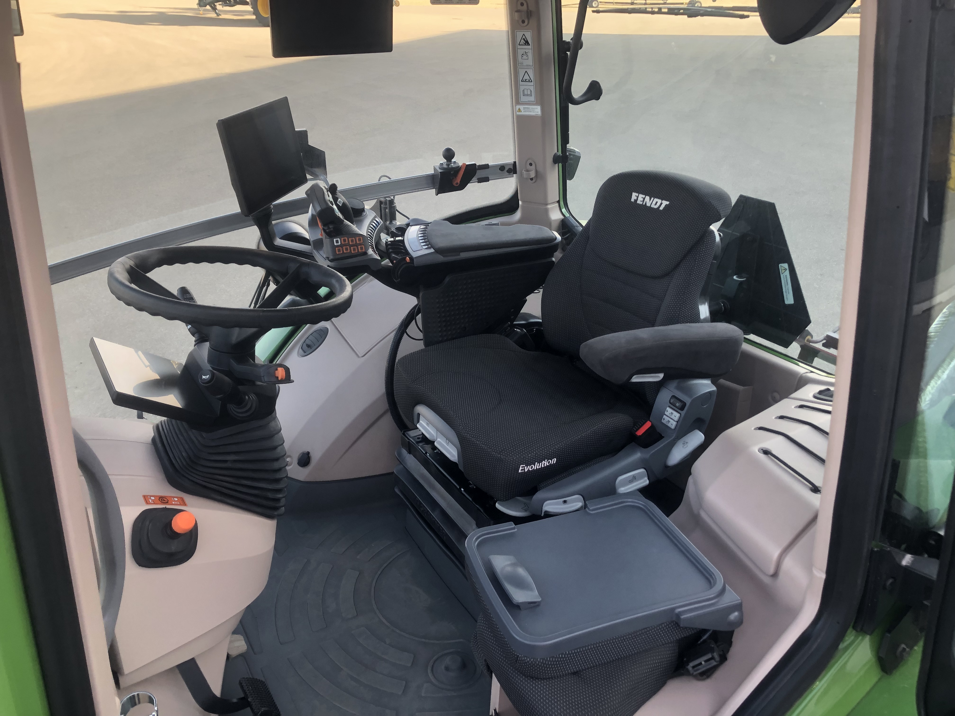 2023 Fendt 942 Gen7 Tractor