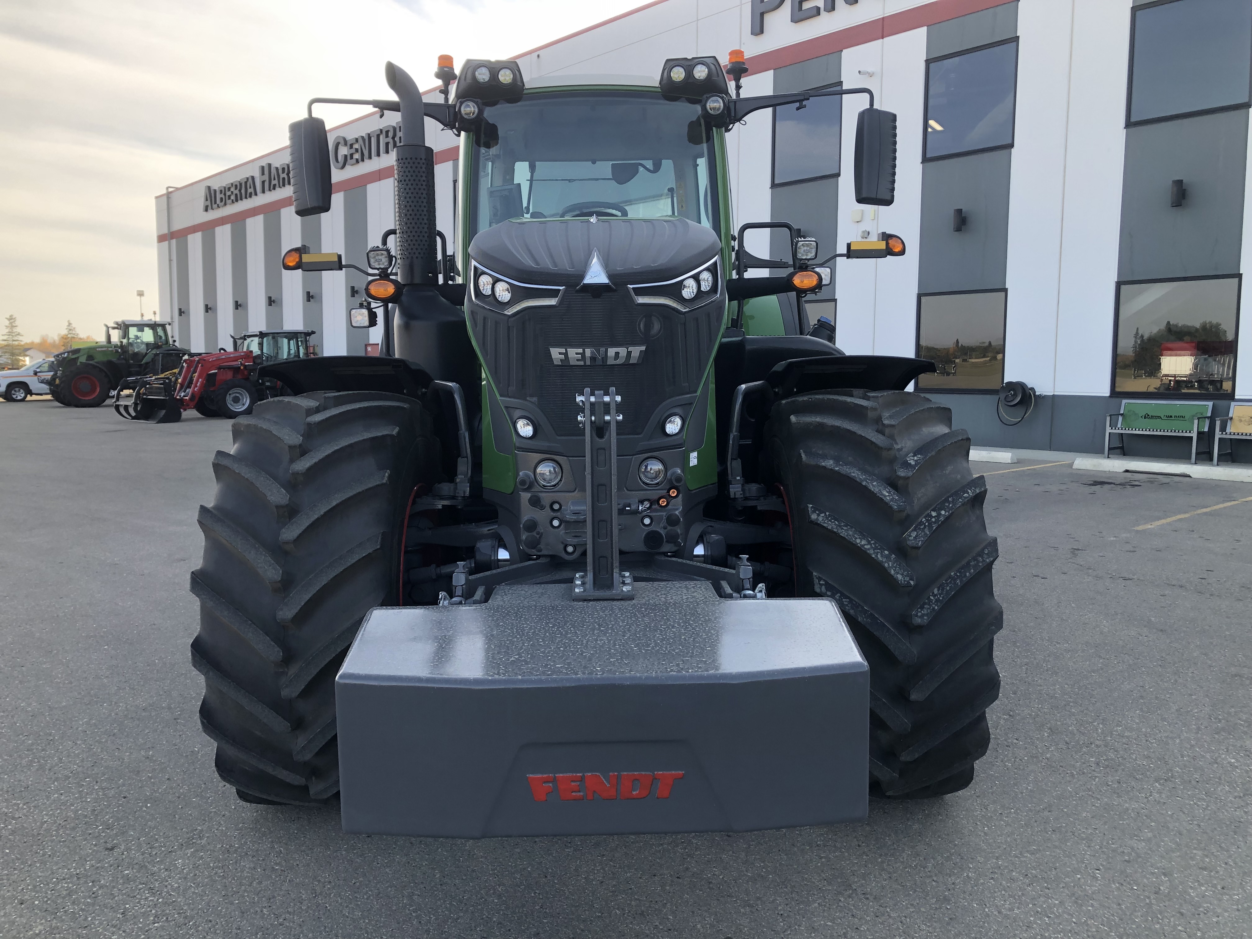 2023 Fendt 942 Gen7 Tractor