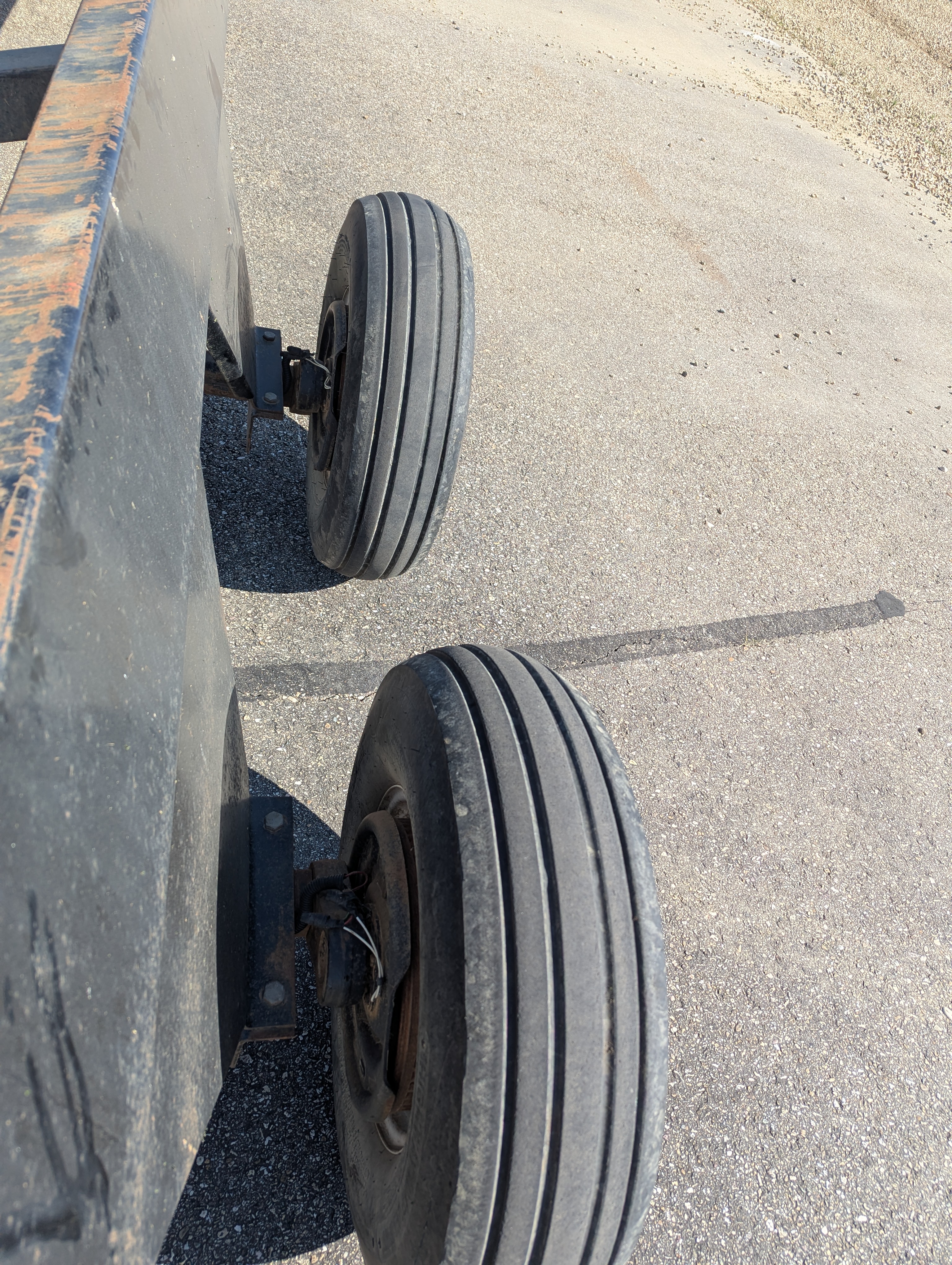 Stud King MD42 Header Transport