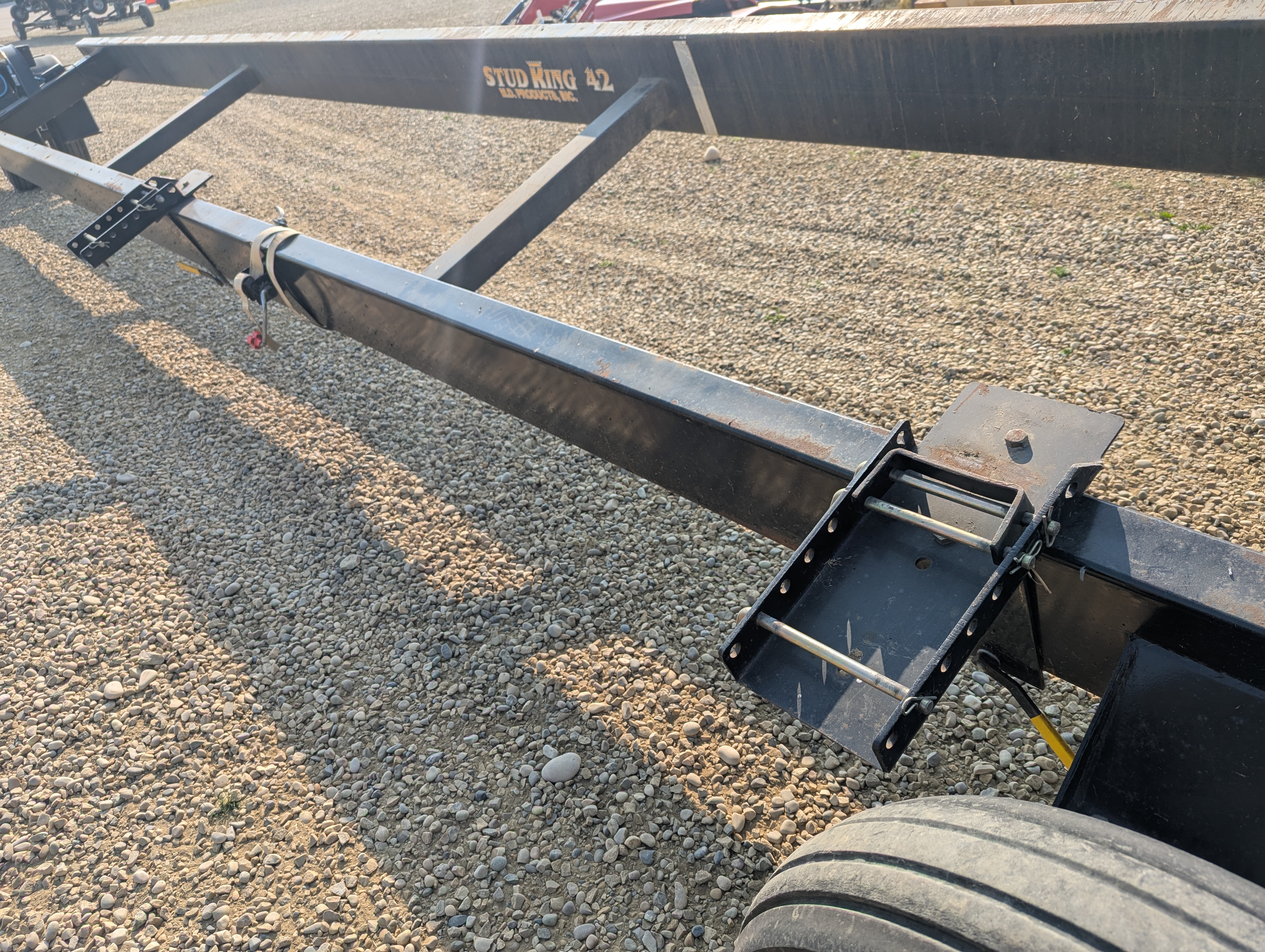 Stud King MD42 Header Transport
