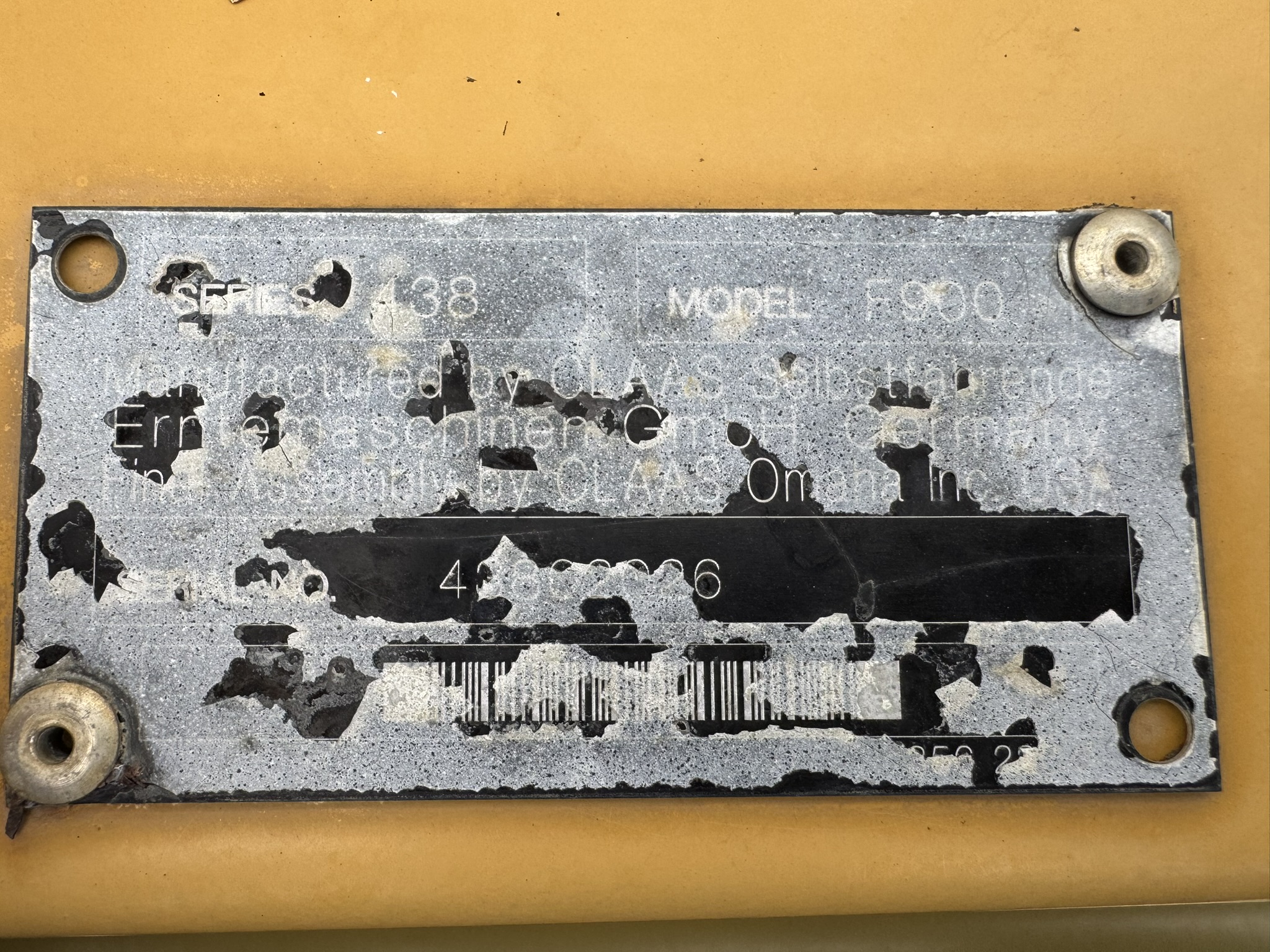 2011 CLAAS F900 Header Combine