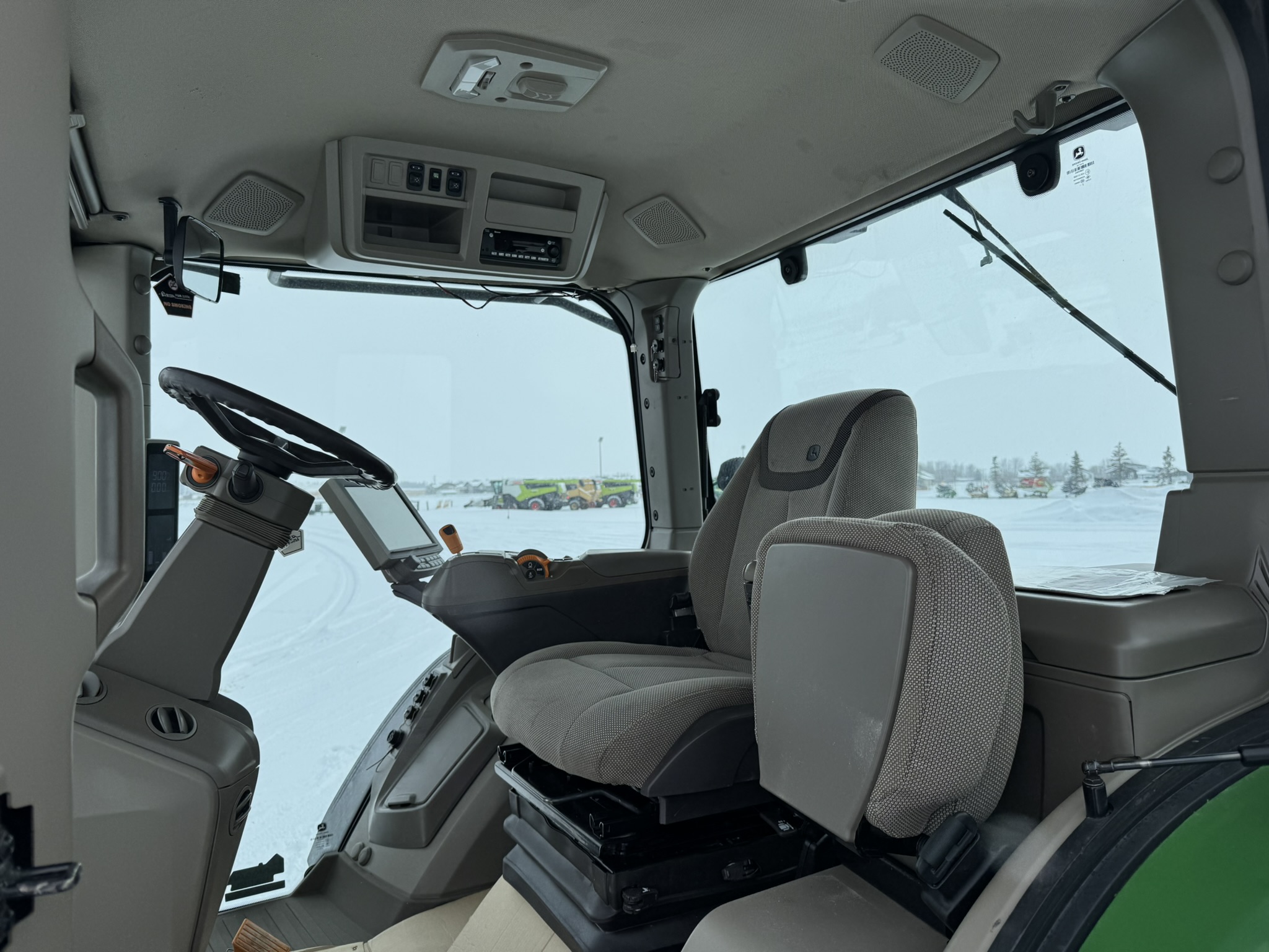 2021 John Deere 7R 290 Tractor