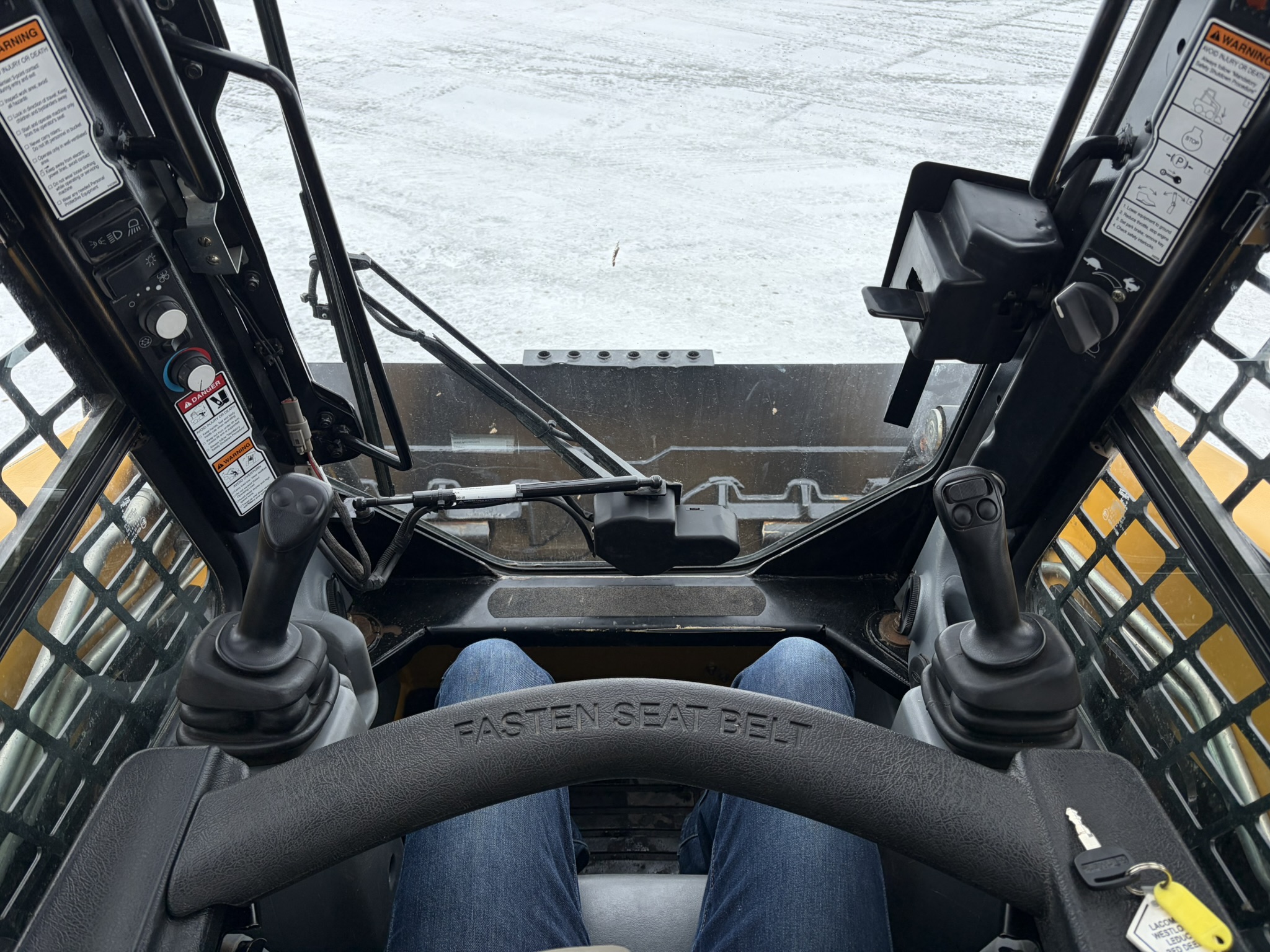 2021 Gehl V330 Skid Steer Loader