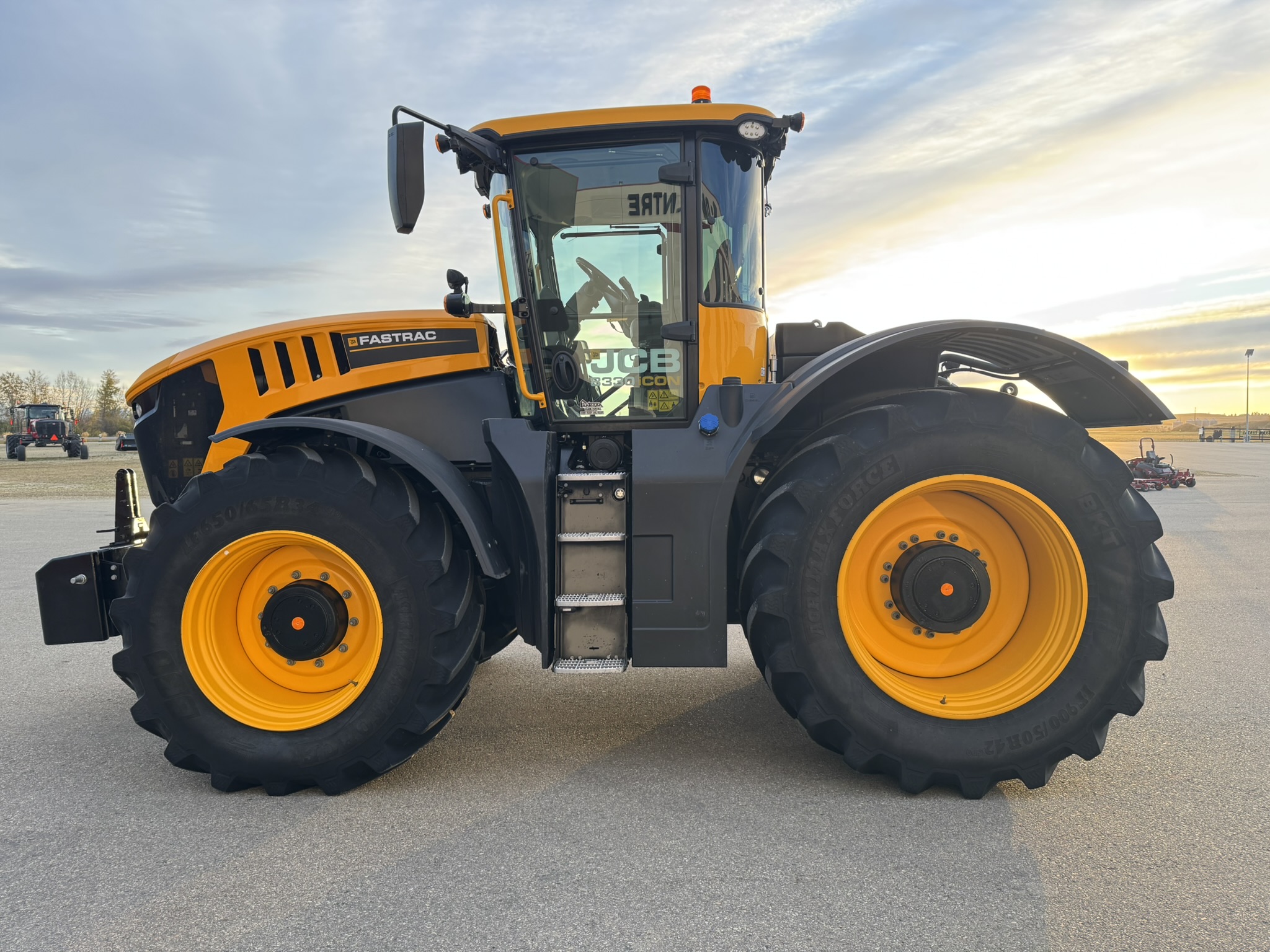 JCB 8330 Tractor 4WD