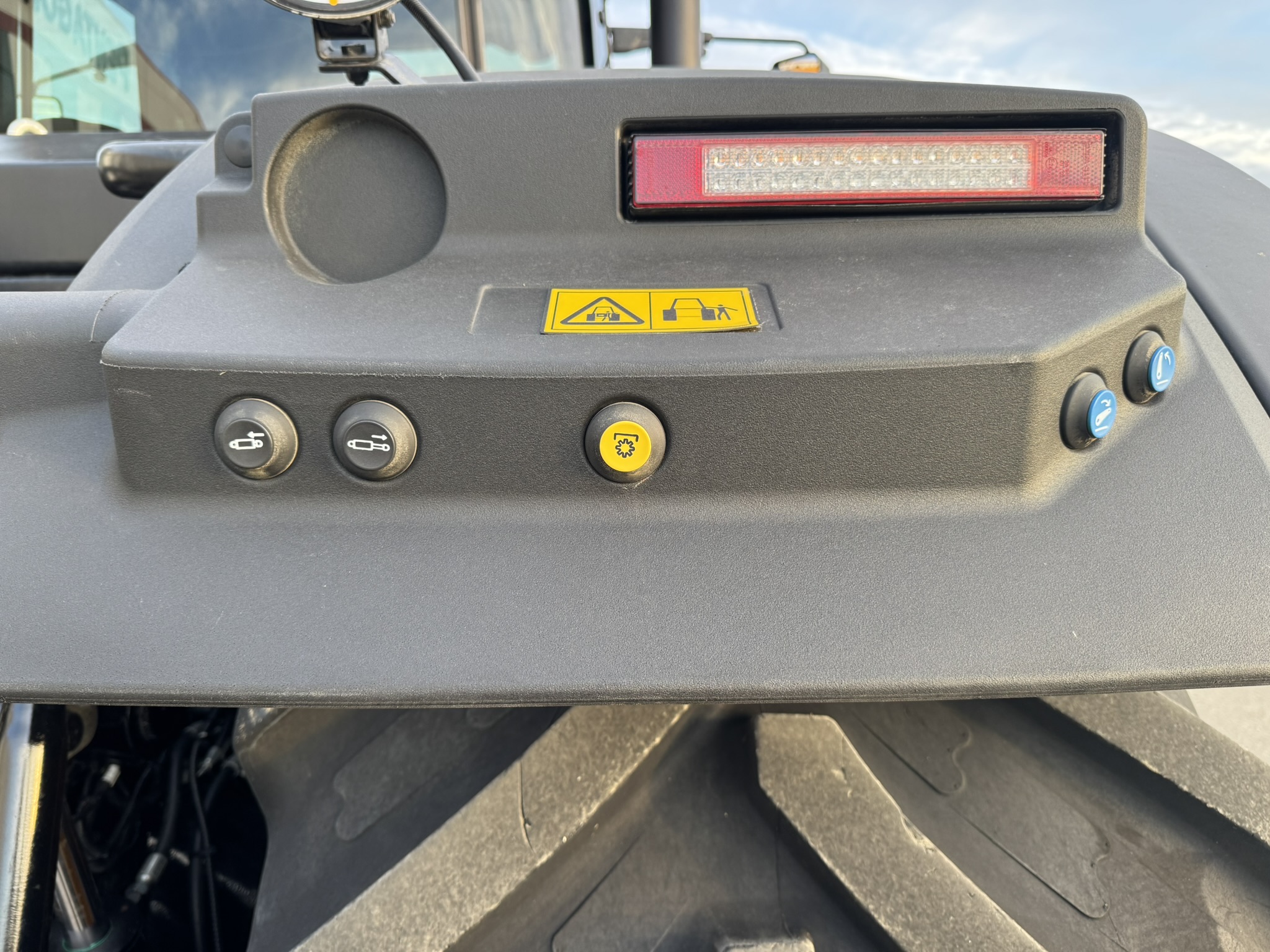 JCB 8330 Tractor 4WD