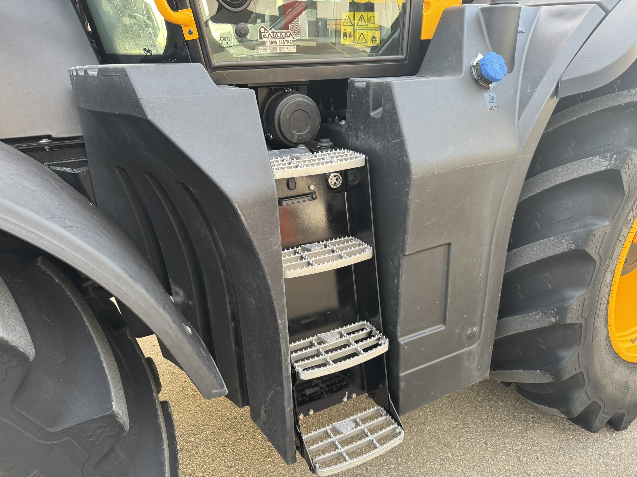 JCB 8330 Tractor 4WD