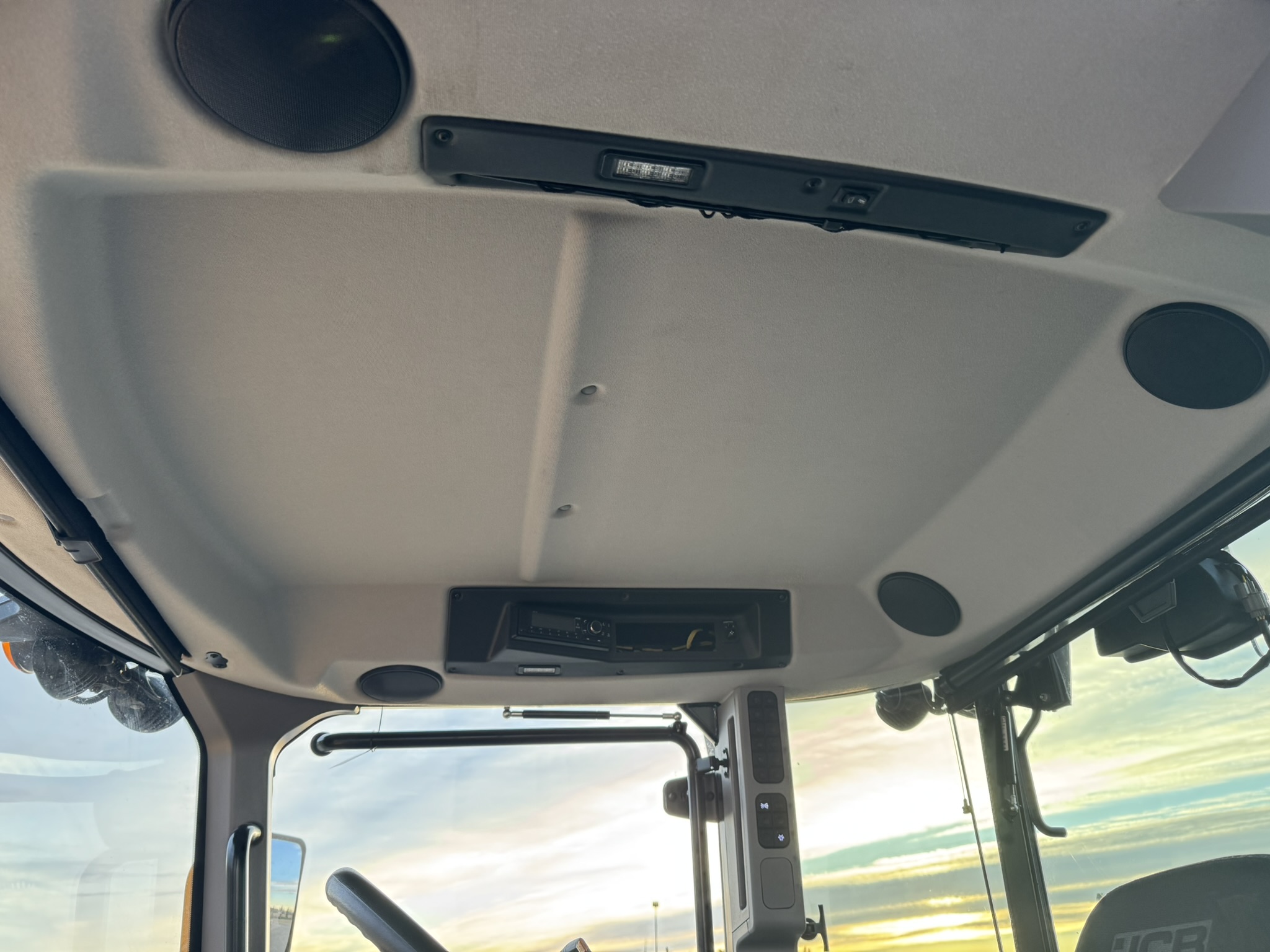 JCB 8330 Tractor 4WD