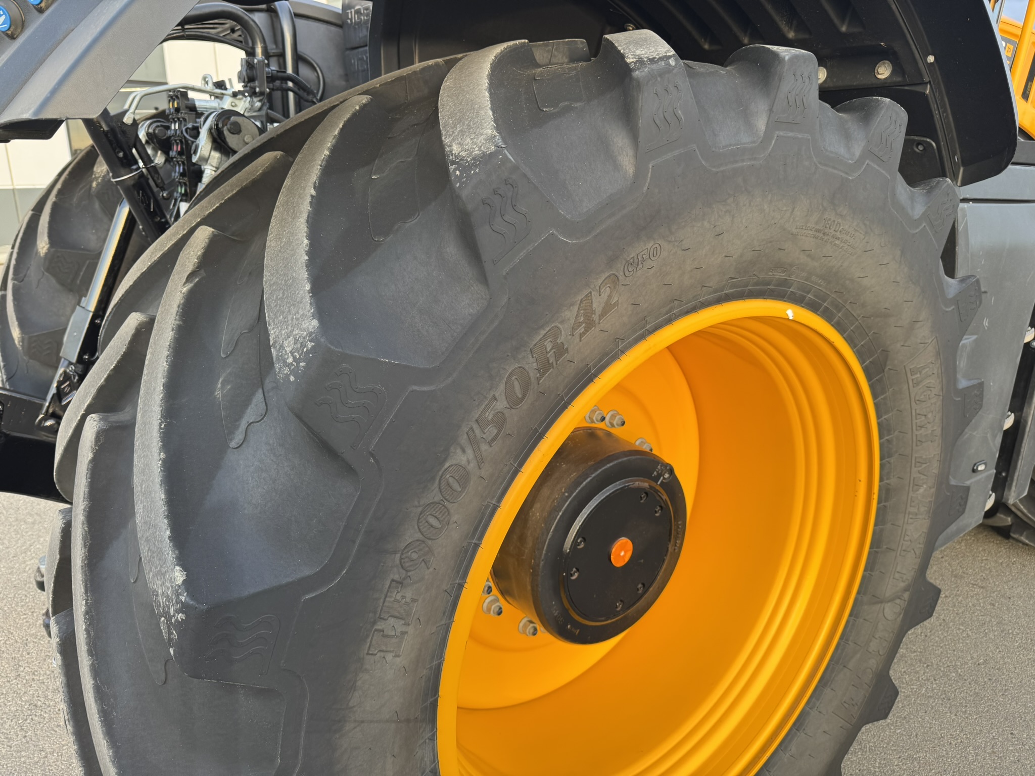 JCB 8330 Tractor 4WD