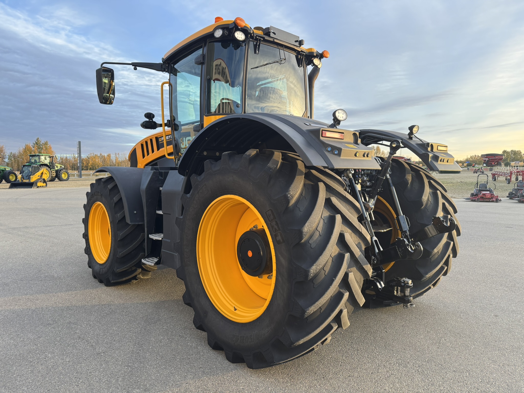 JCB 8330 Tractor 4WD