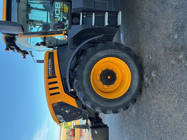 2023 JCB 8330 Tractor 4WD