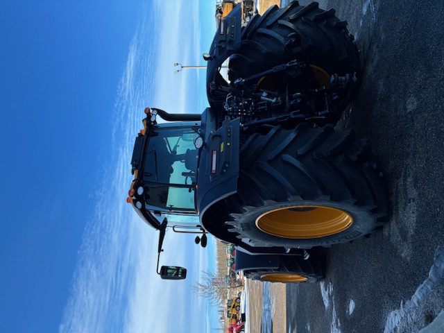 2023 JCB 8330 Tractor 4WD