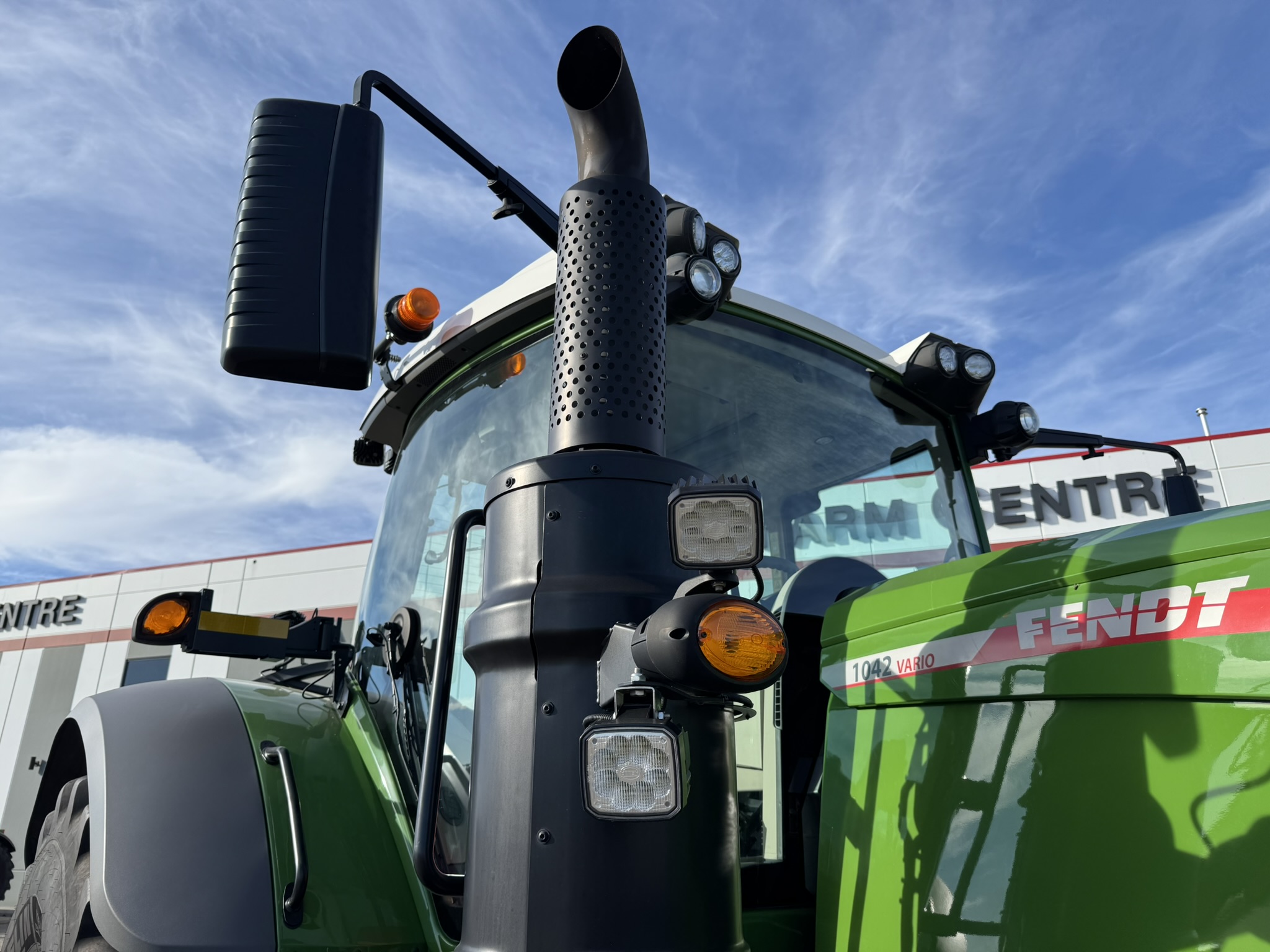 2023 Fendt 1042 Gen3 Tractor