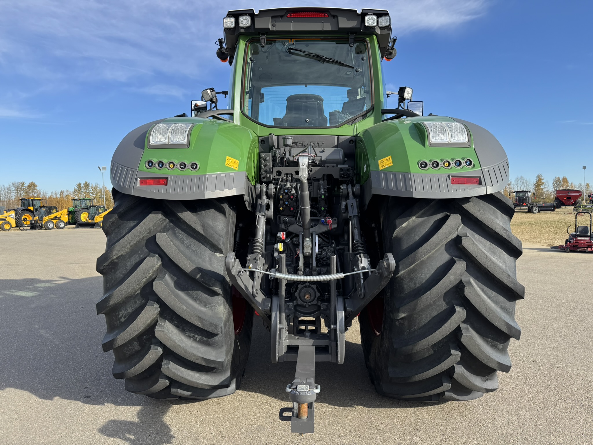 2023 Fendt 1042 Gen3 Tractor
