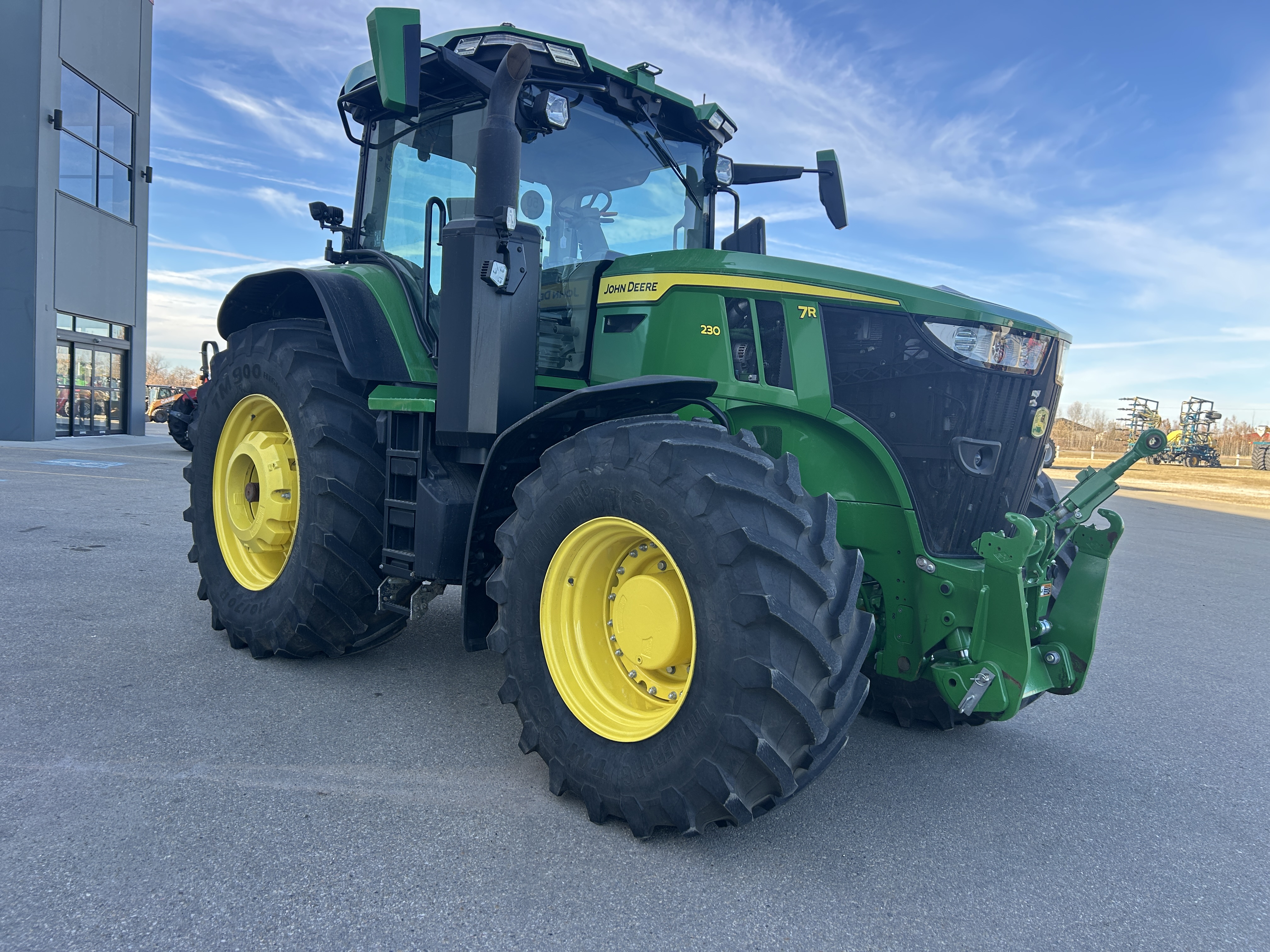 2023 John Deere 7R 230 Tractor