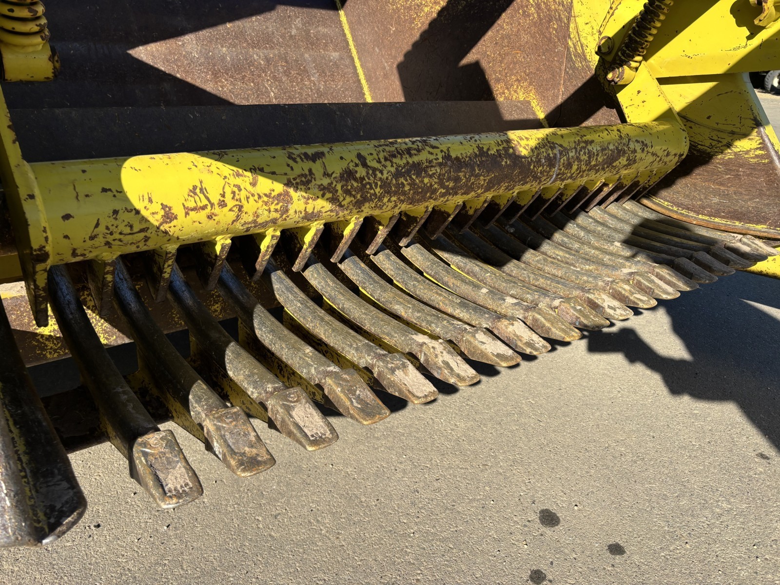 Degelman 7200 Rock Picker