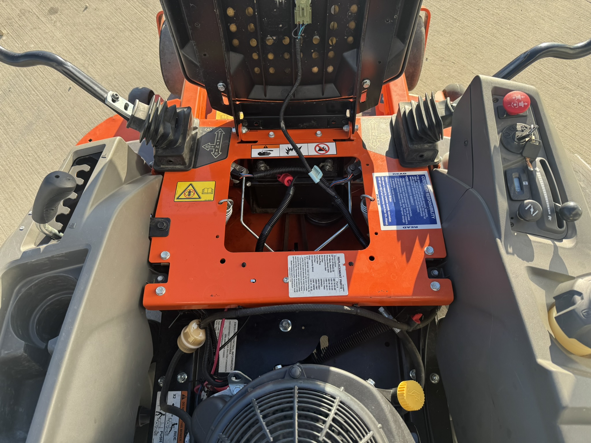 2020 Husqvarna Z254F Mower/Zero Turn