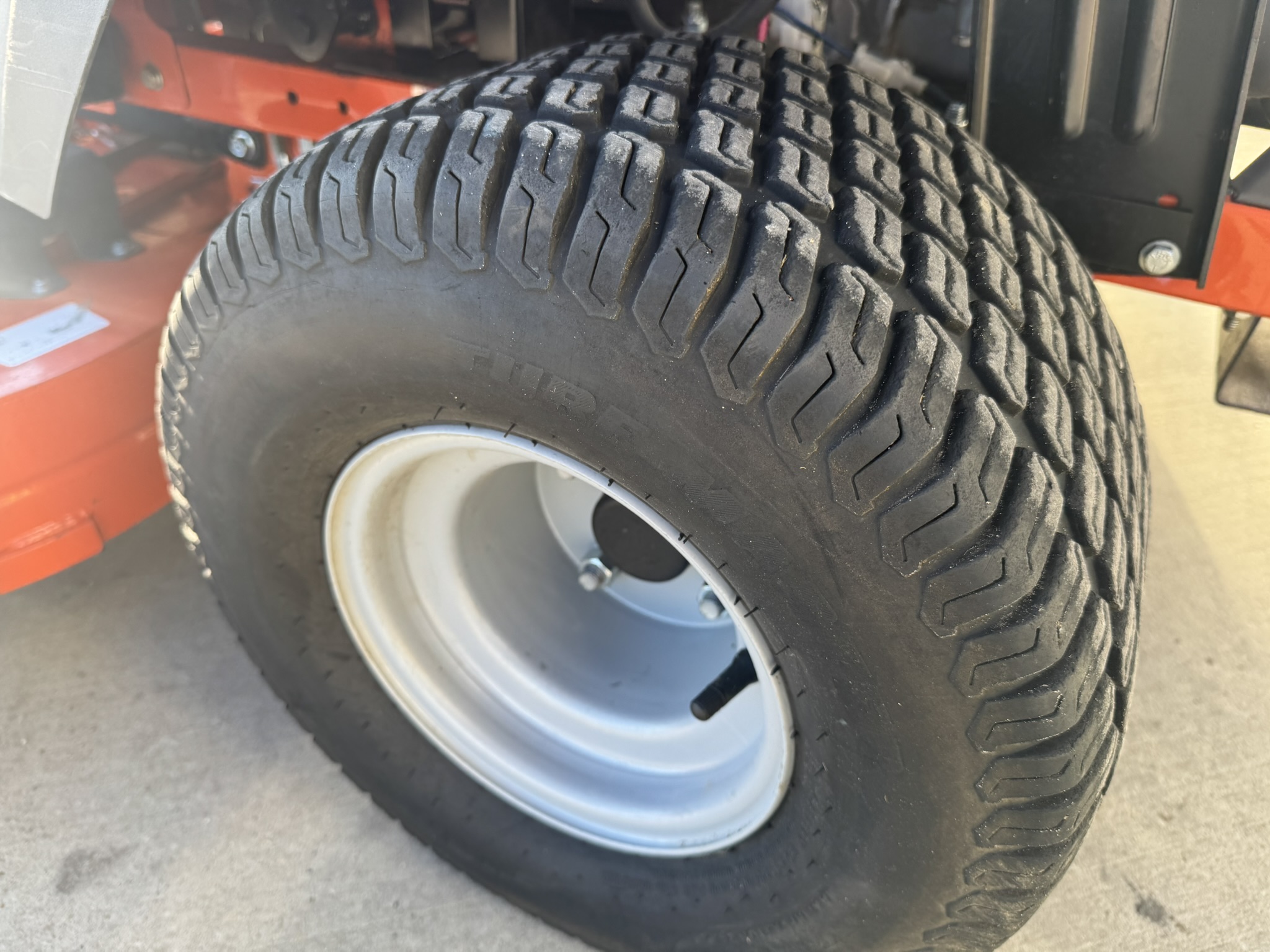 2020 Husqvarna Z254F Mower/Zero Turn