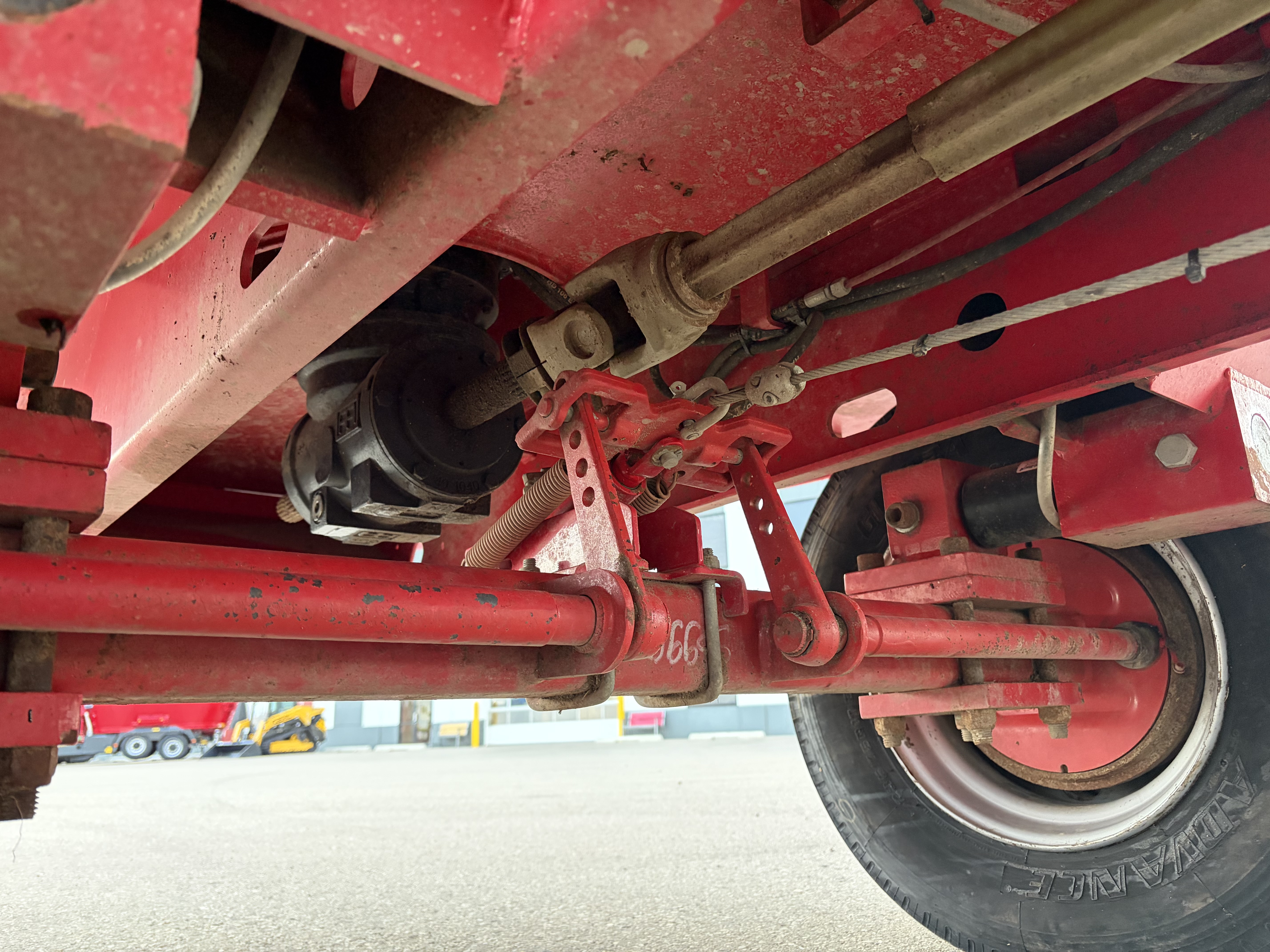 2015 Trioliet 2-1600L ZK Vertical Feed Mixer