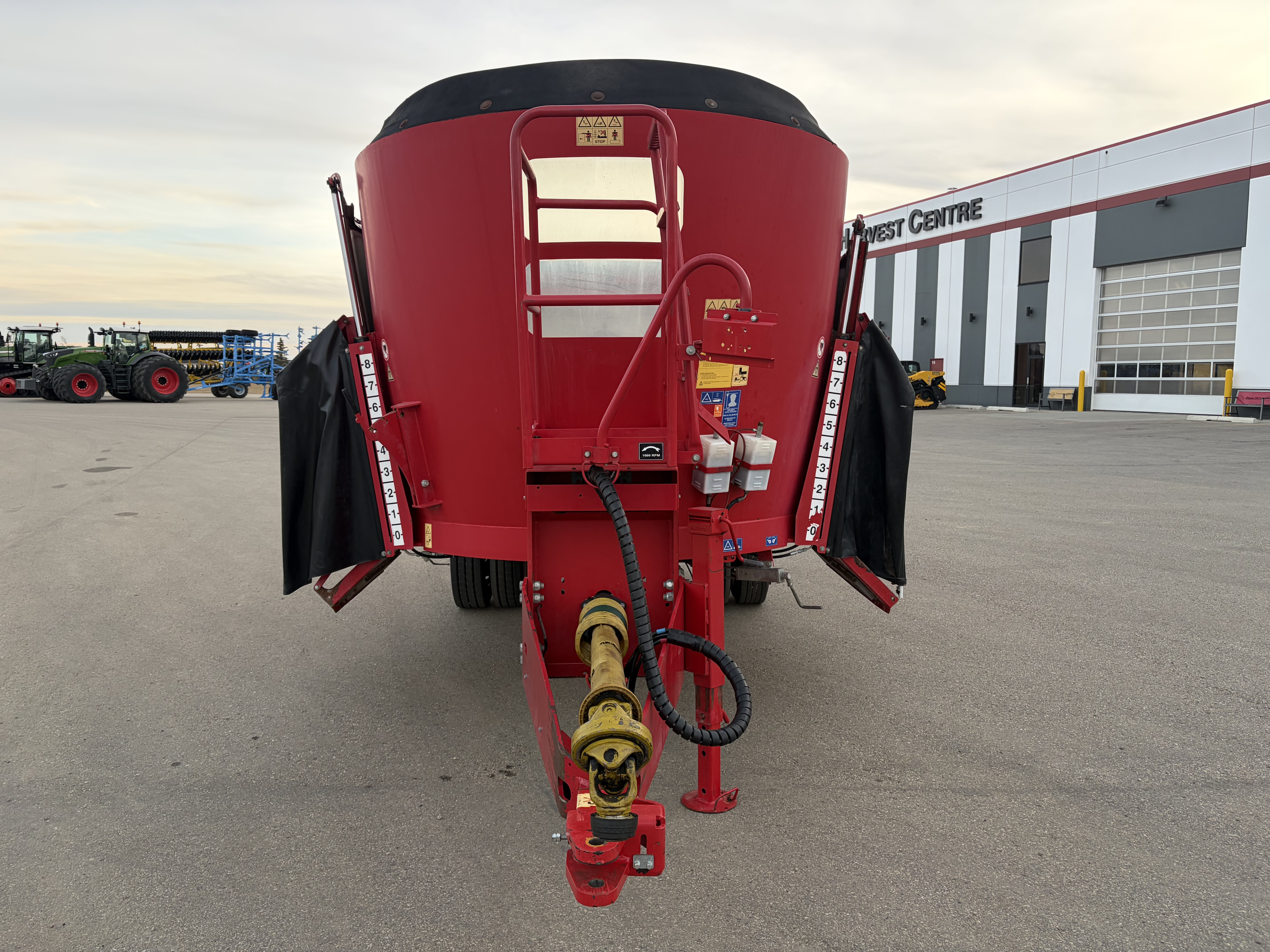 2015 Trioliet 2-1600L ZK Vertical Feed Mixer