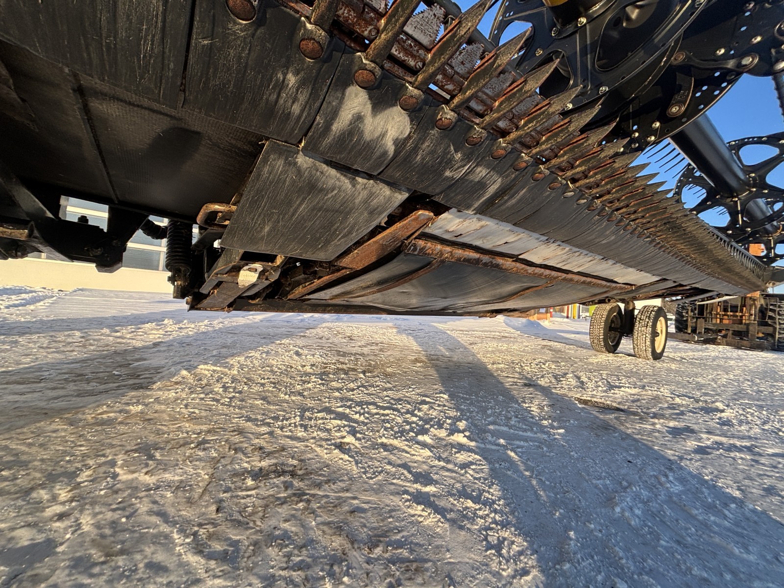 2016 MacDon FD75-35 Header Combine