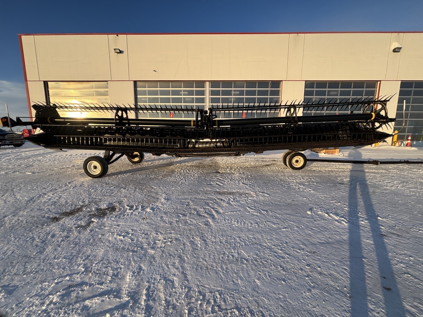 2016 MacDon FD75-35 Header Combine