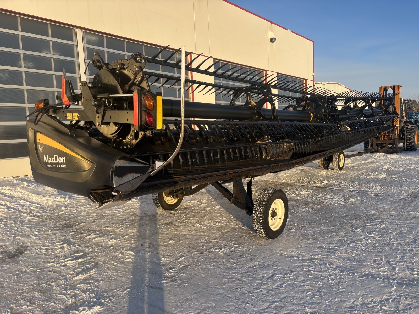 2016 MacDon FD75-35 Header Combine