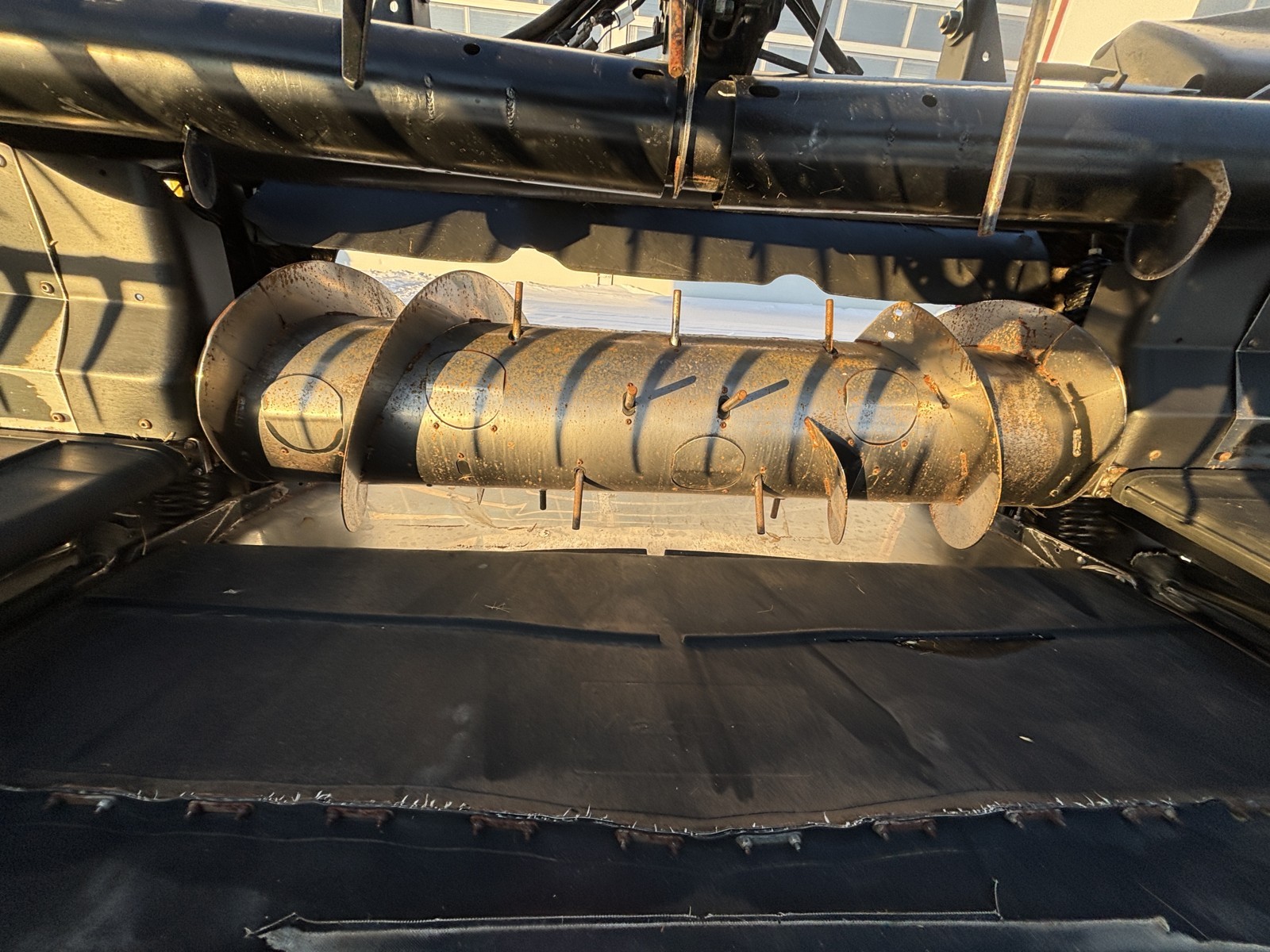 2016 MacDon FD75-35 Header Combine