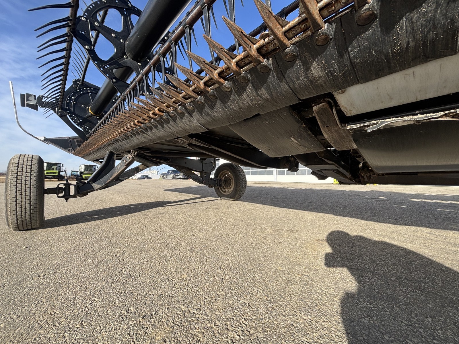 2011 MacDon FD75-35 Header Combine