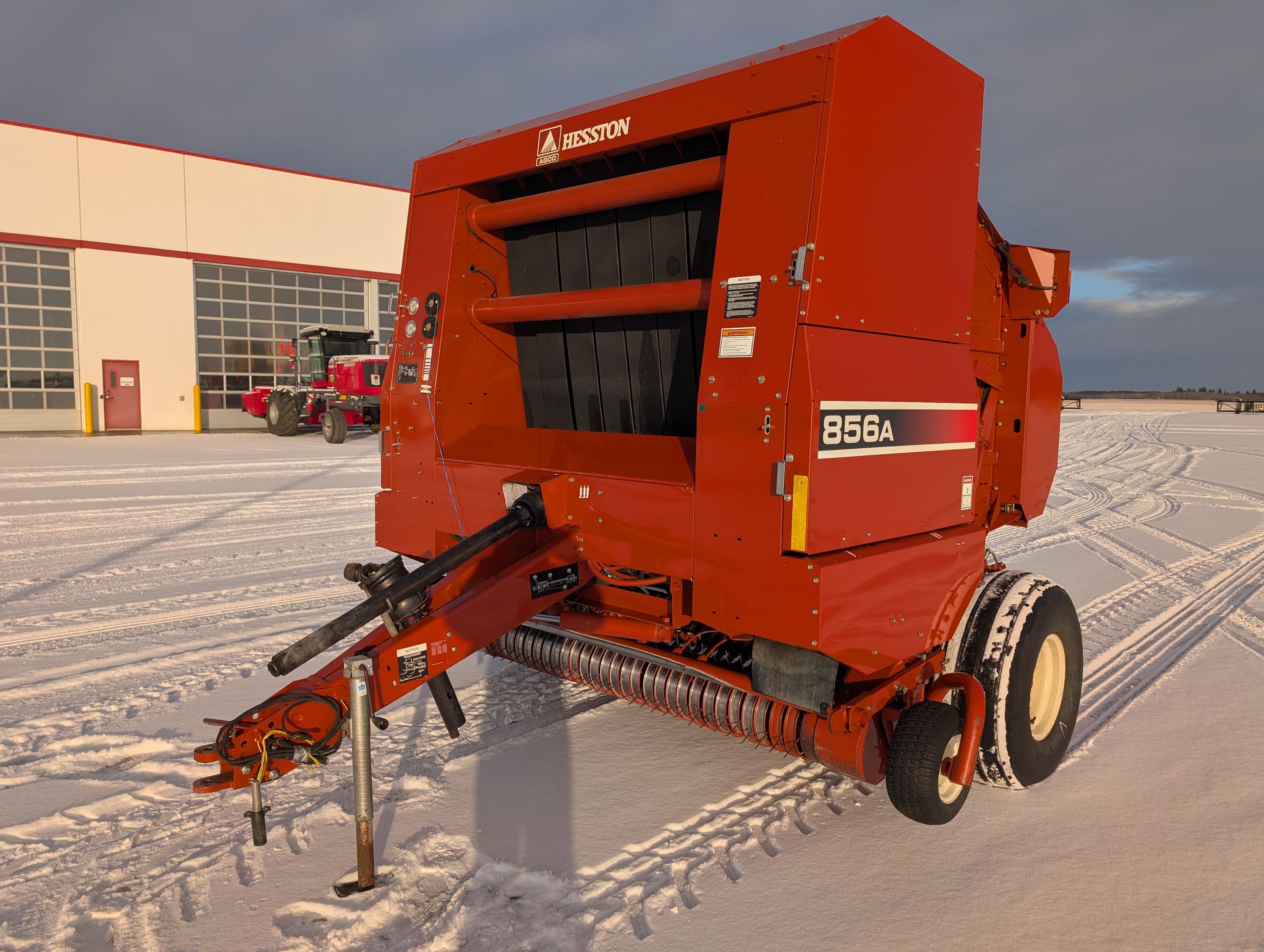 2002 AGCO Hesston 856A Baler/Round