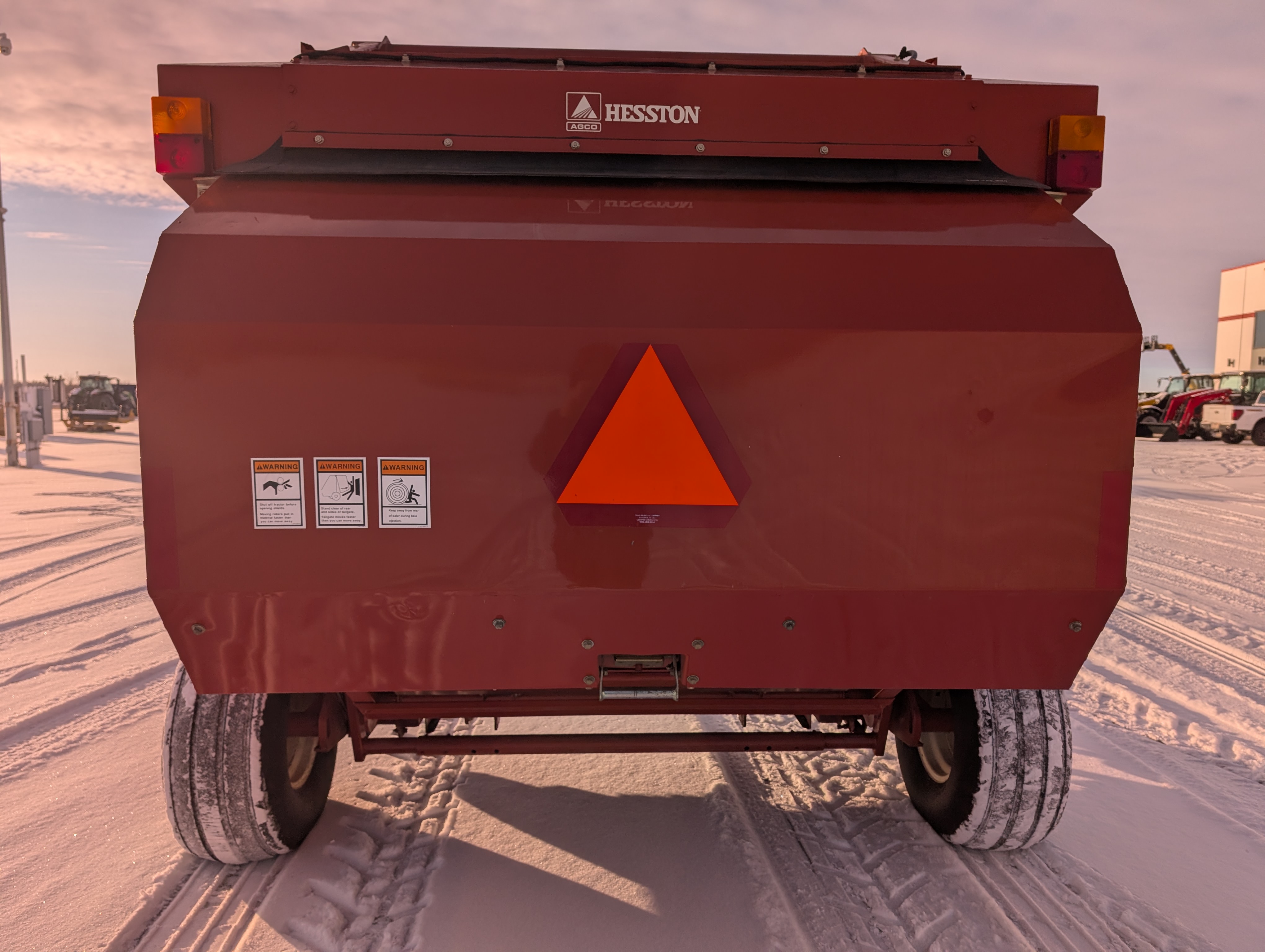 2002 AGCO Hesston 856A Baler/Round